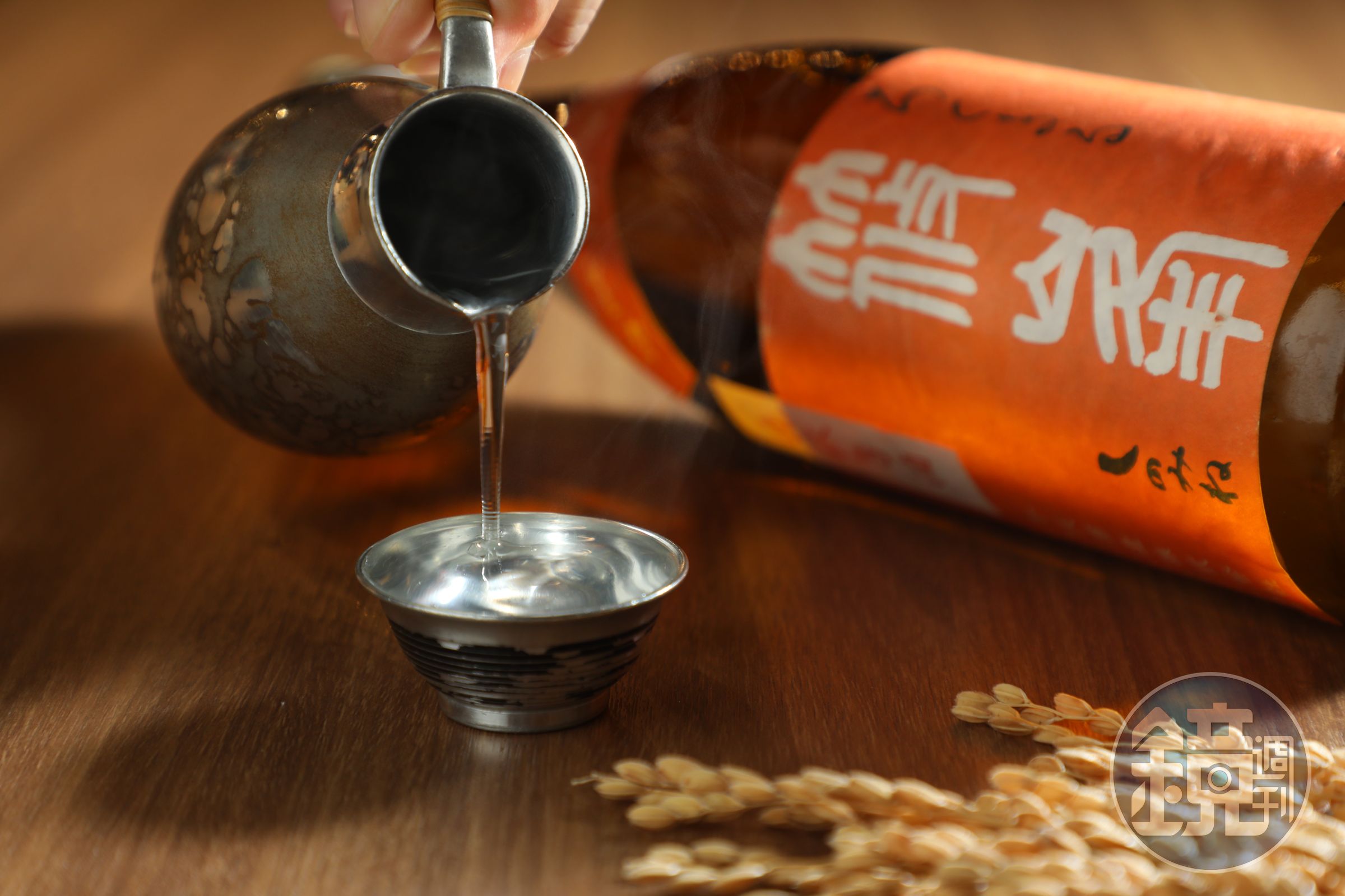 「篠峯　ろくまる　純米吟醸　生原酒」採用「赤磐雄町」釀製出的細膩質感，溫飲更加圓潤。（1,610元／瓶）