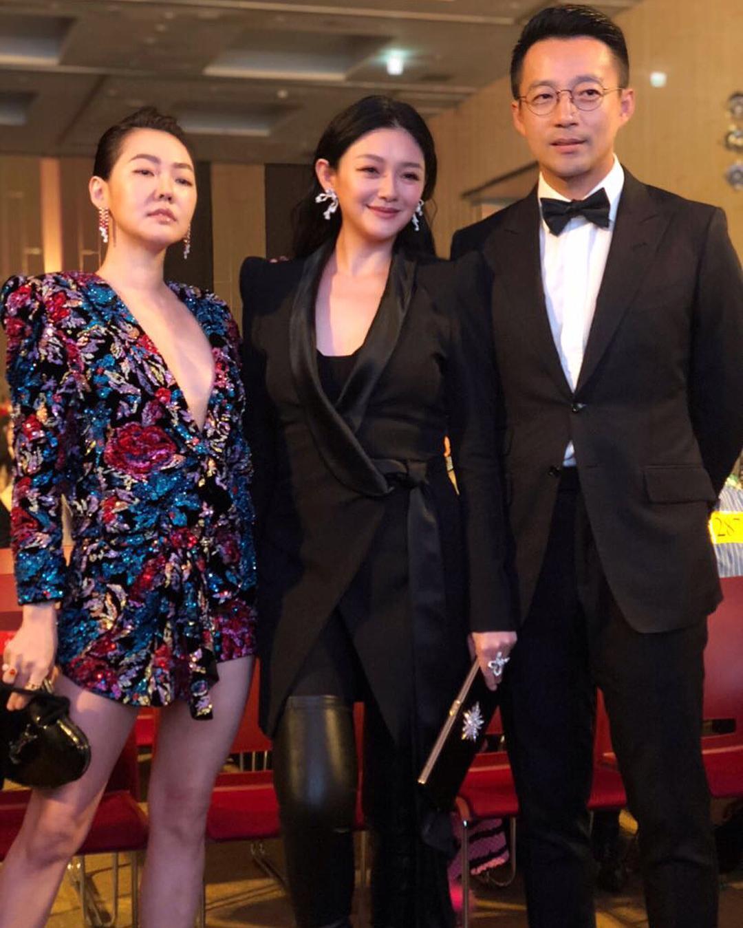 汪小菲（右）、大S（中）、小S（左）的家人情誼不在。（翻攝自IG）