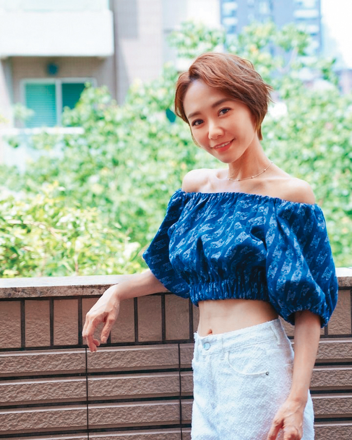 經紀人解釋,何依霈被同劇的龍語申經常接送是沒問題的,因為檯面上下感情都好。(何依霈IG)