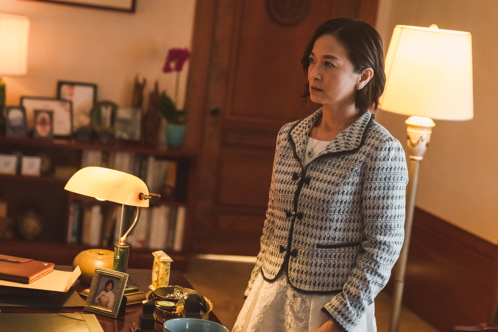 「季媽媽」謝瓊煖在片中飾演想奪權的大女兒,正式甩開苦情媽媽戲路。(双喜)