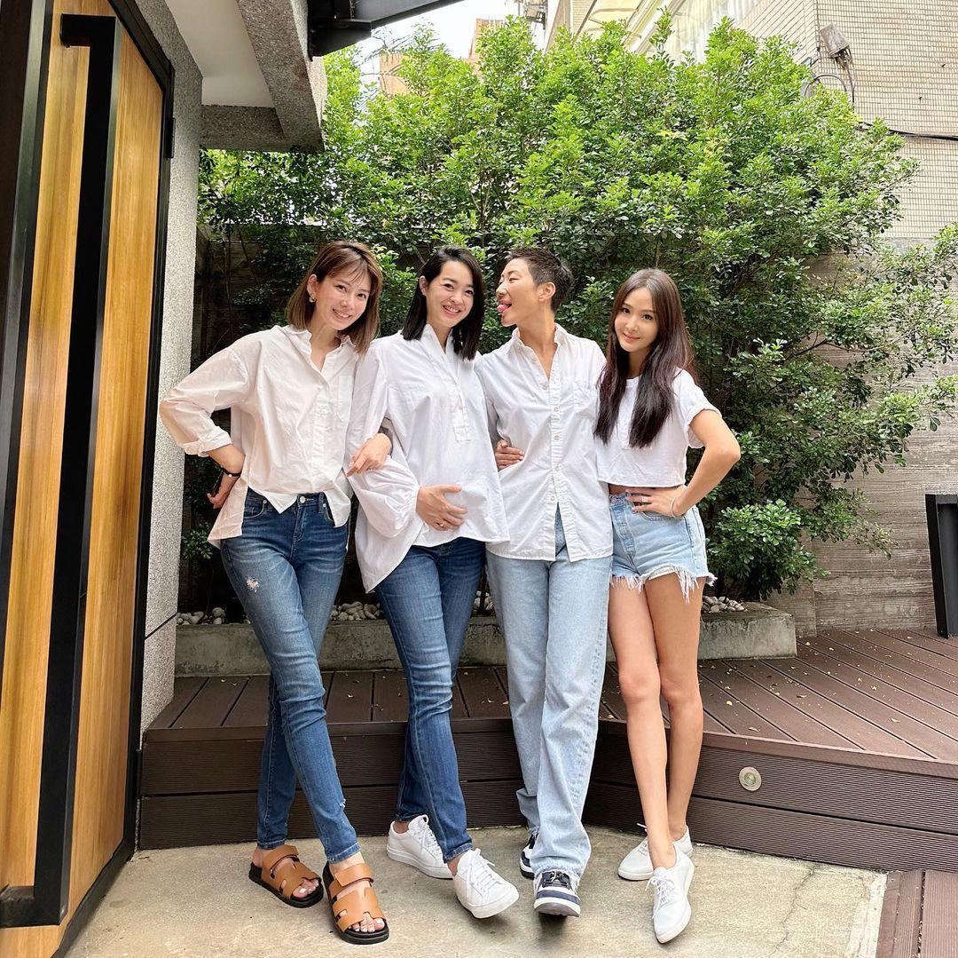 孫怡在堂姊孫芸芸還有好友Melody的見證下登記,袁悅苓(Jocelyn)挺6月孕肚開心成為人母。