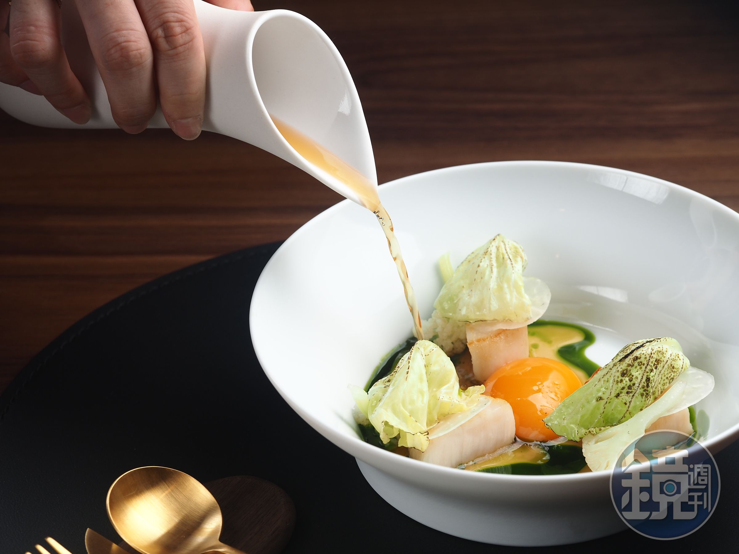 由紐約主廚Kevin Rose創業開設的Fine Dining餐廳「AD ASTRA」，端出不被傳統定義的融合料理。