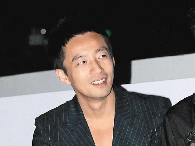 汪小菲休戰！最新發文「床墊給丫燒了、不再互相傷害」。（翻自微博）