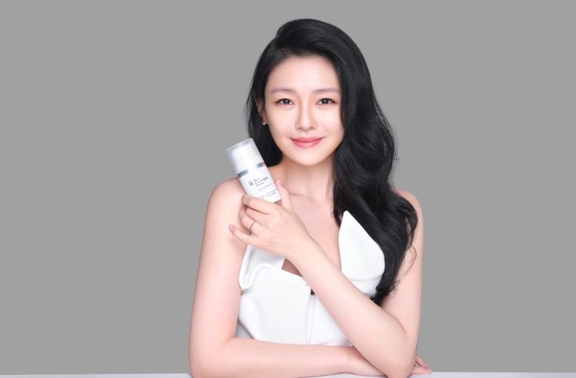 大S最新發文，反擊汪小菲張蘭！「我和我妹心臟不好、不能吸毒」。（翻自大S臉書）