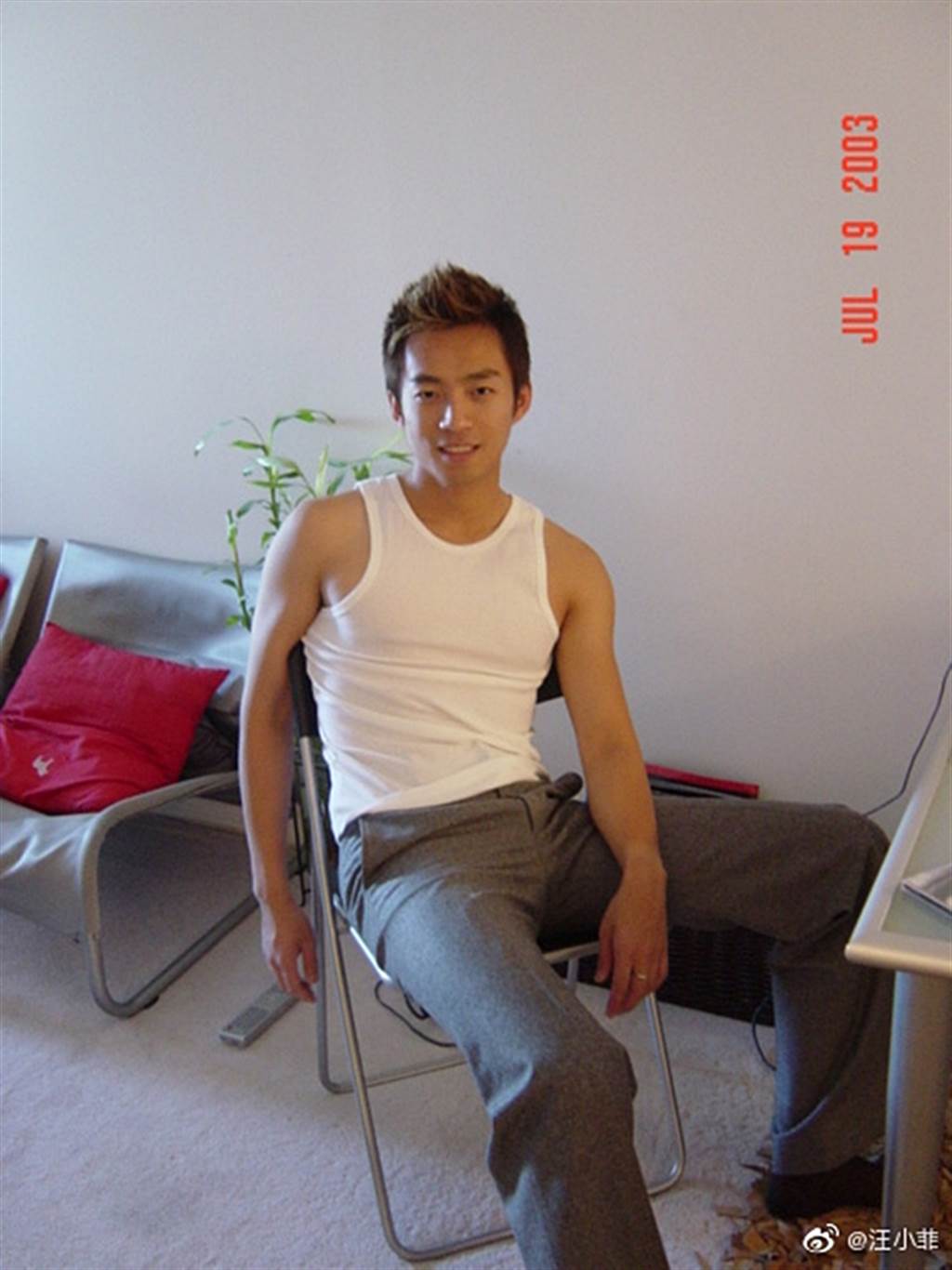 汪小菲曾痛心揭露自己在小時候，父母工作忙，沒有盡責照顧，都是自己一個人生活。（翻攝自微博）