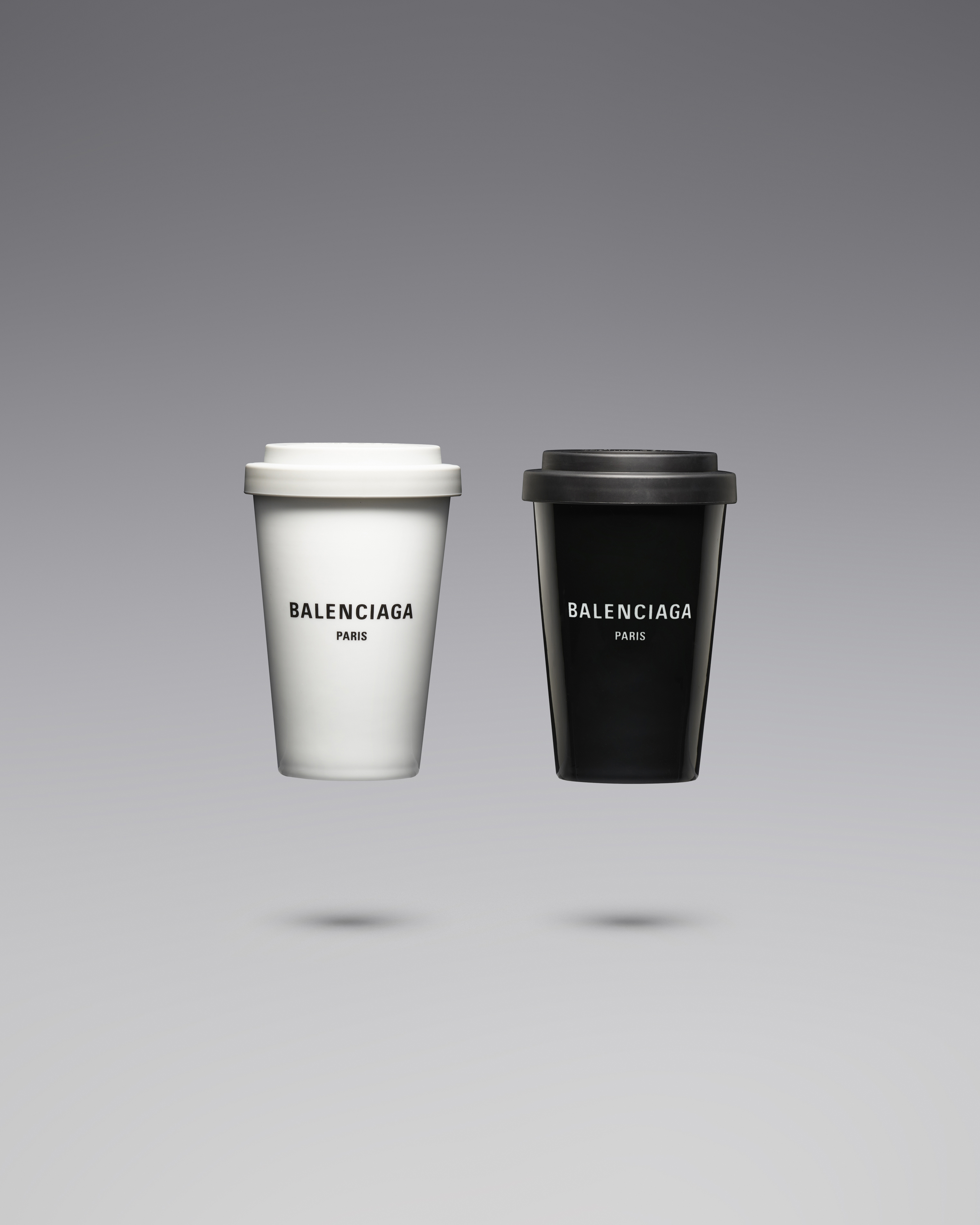LOGO咖啡杯。各NT$3,500(BALENCIAGA提供)