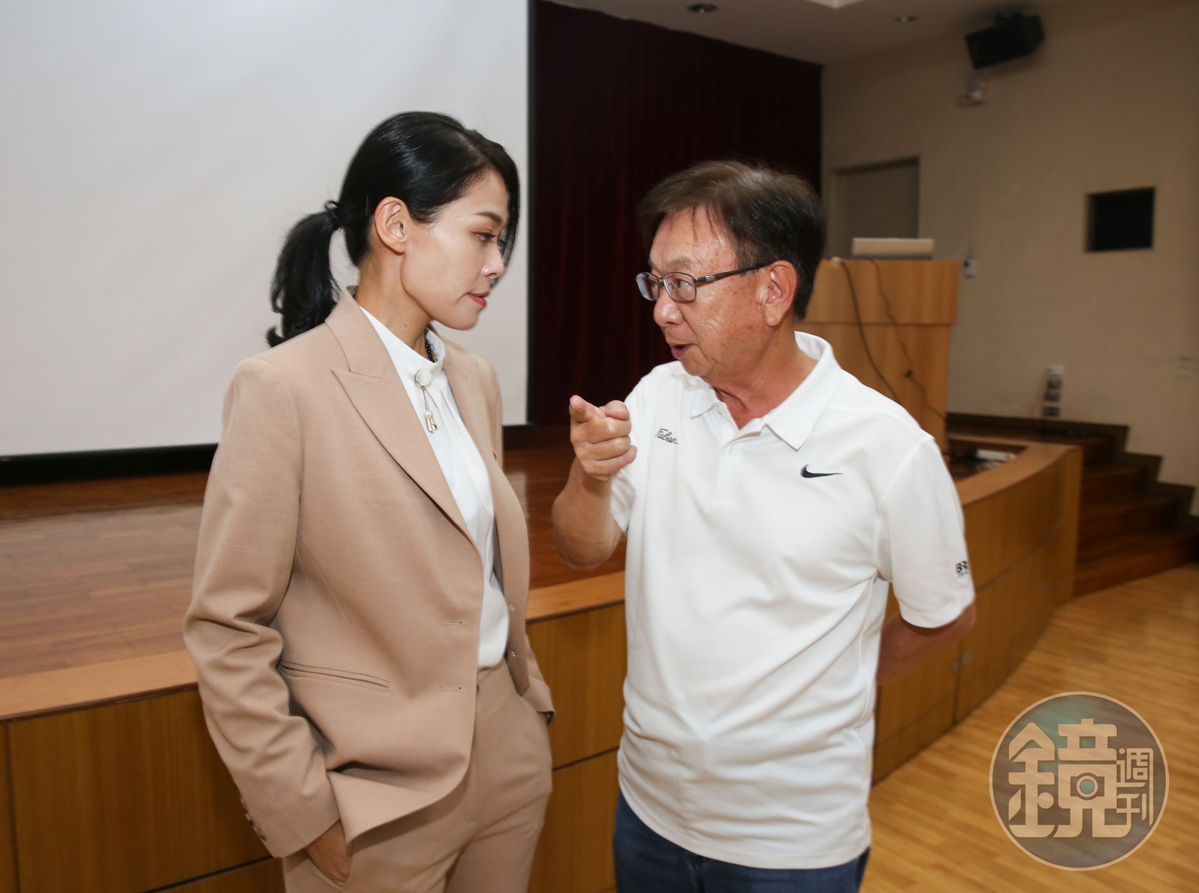 宣明智（右）被爆出對高虹安下法案指導棋，不過2人駁斥這種說法，近日仍多次公開同台。