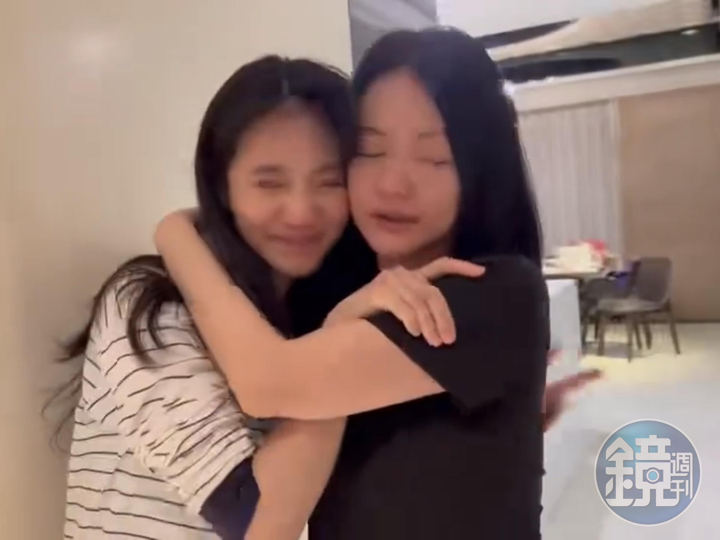 小S現身又發文，貼出幫二女兒慶生影片，但是低調不願回應。（翻攝小S臉書）