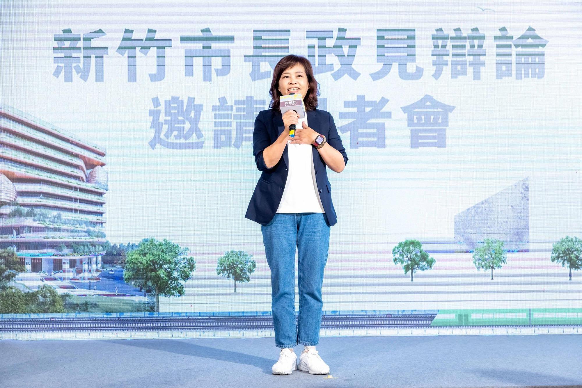 沈慧虹表示,過去柯曾2度挖角,怎麼選前是人才,遇到選舉卻抹黑。(翻攝自沈慧虹臉書)