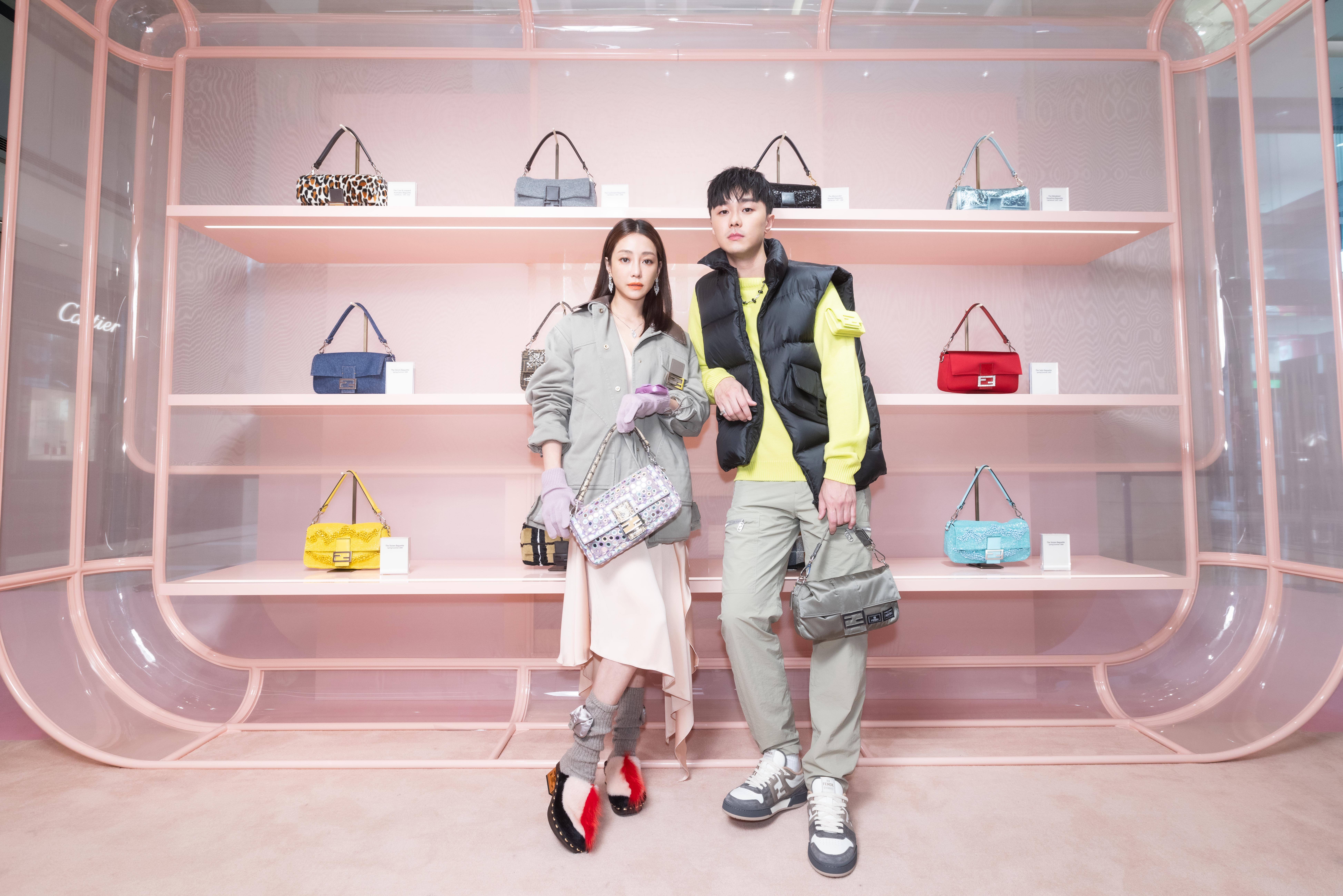 （左起）謝欣穎與施柏宇出席FENDI新光三越台南新天地Pop up快閃店開幕活動。（FENDI提供）