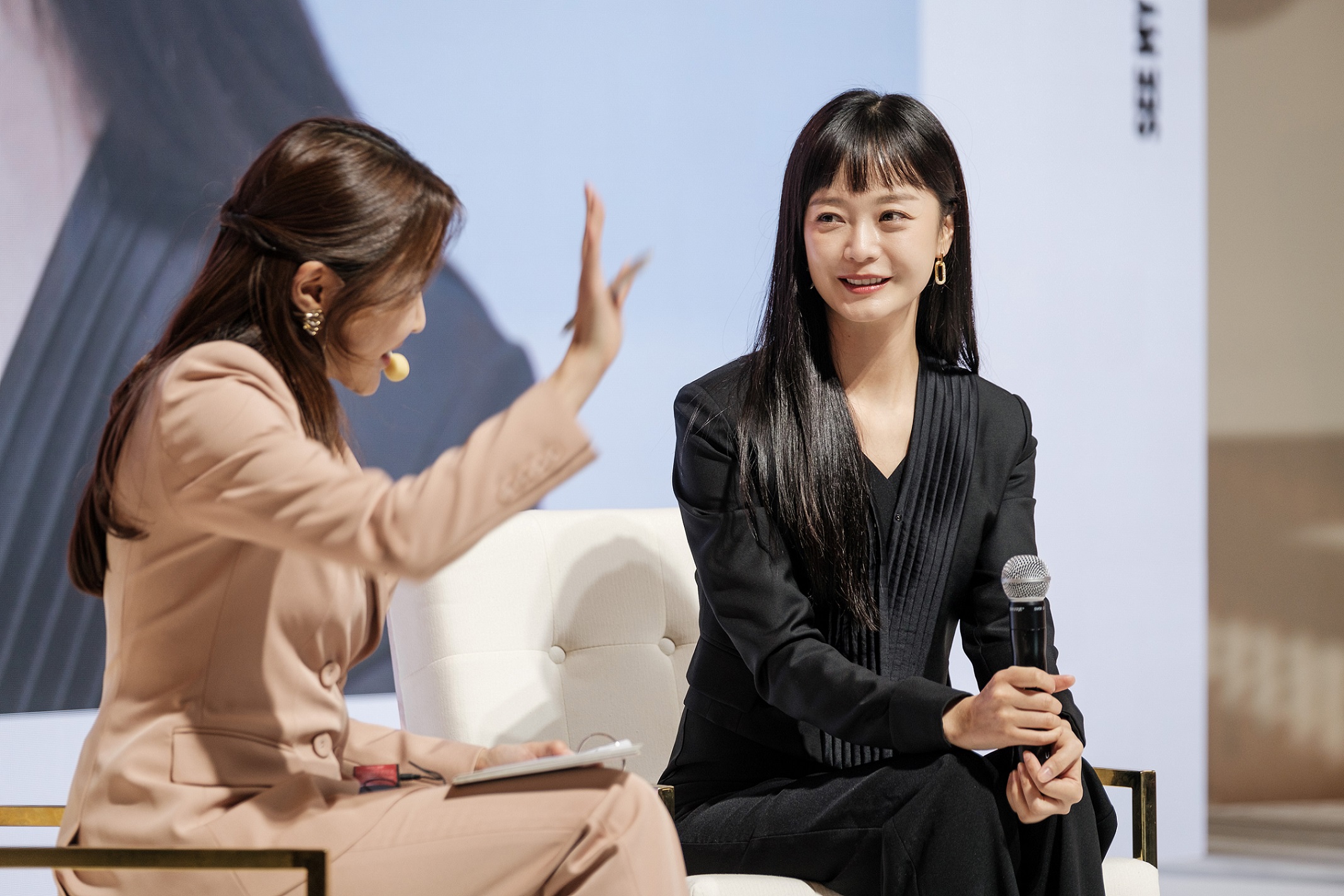 全昭旻嘴甜表示自己很早就是品牌愛用者。（Ulthera美國音波提供）