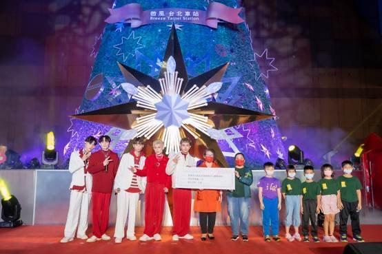 原子少年-土星與伯特利全人關懷協會受贈孩童。（微風慈善基金會提供）