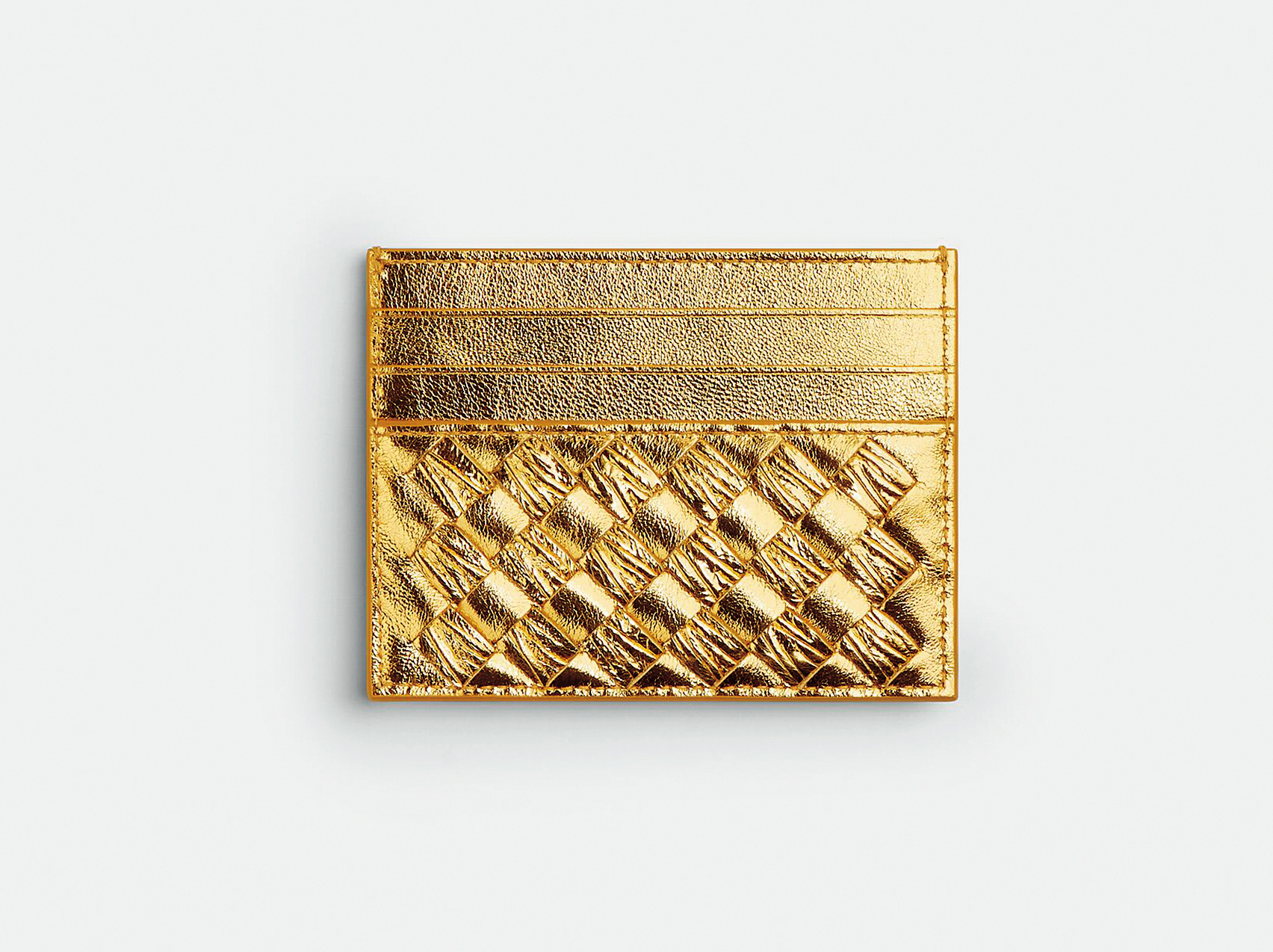 金色編織卡夾 NT$14,000。 (BOTTEGA VENETA提供)