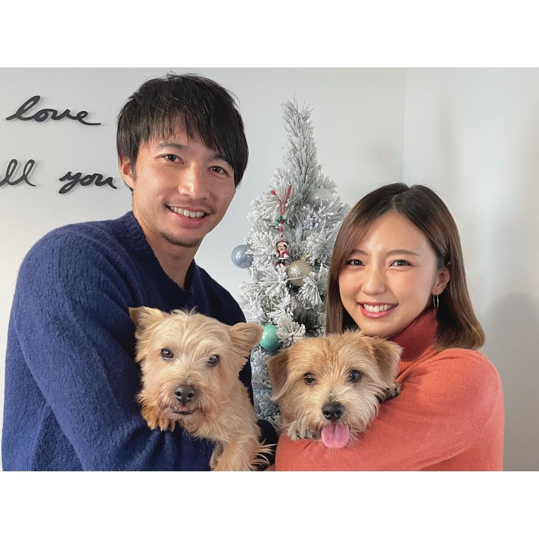 柴崎岳（左）迎娶了這幾年日本「國民女神」真野惠里菜（右）。（翻攝自真野惠里菜IG）
