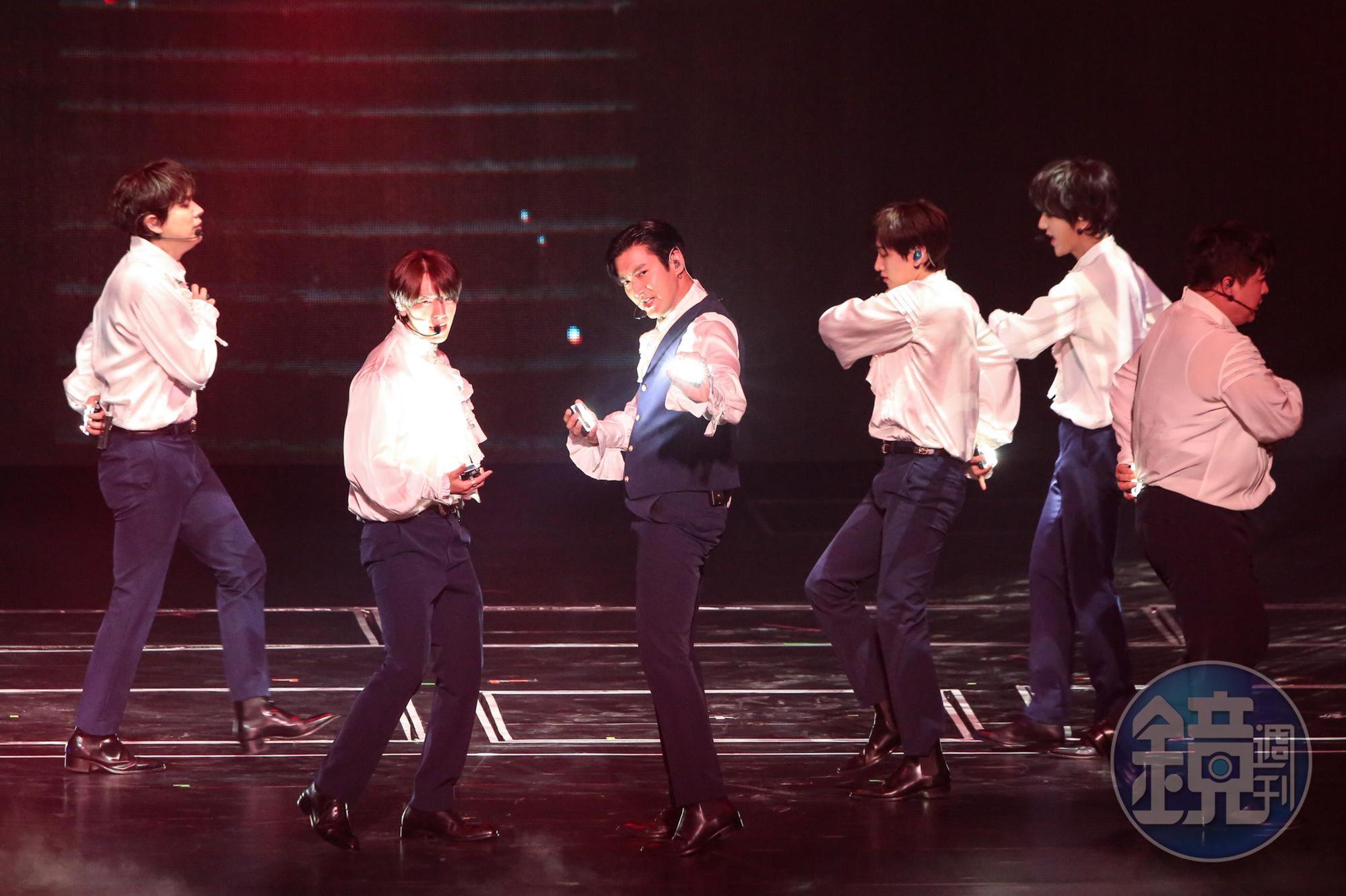 Super Junior久違再登台北小巨蛋,在粉絲的尖叫聲中魅力全開。