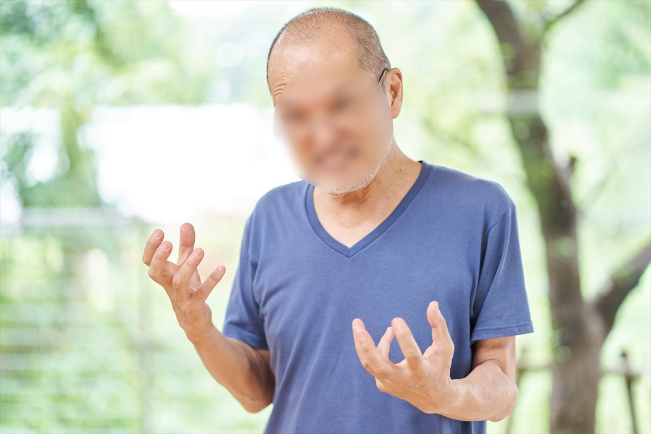 男子因與老爸意見不合，當眾人面前大喊「我爸爸和我女友上床」，遭父親提告妨害名譽。（示意圖，PhotoAC）