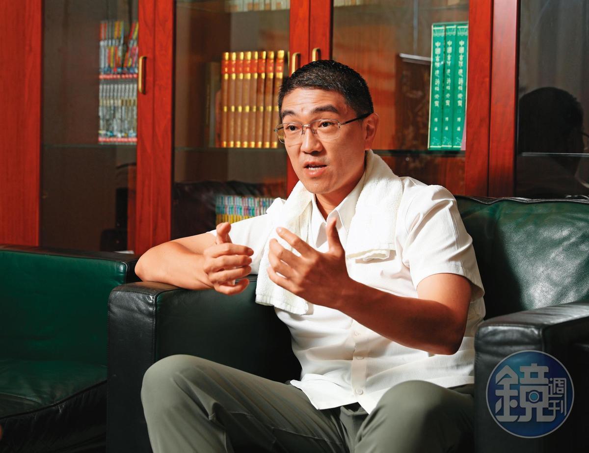 謝國樑高票當選後,如何實現免費送出5萬輛電動車的政見,引發網友議論。(資料照)