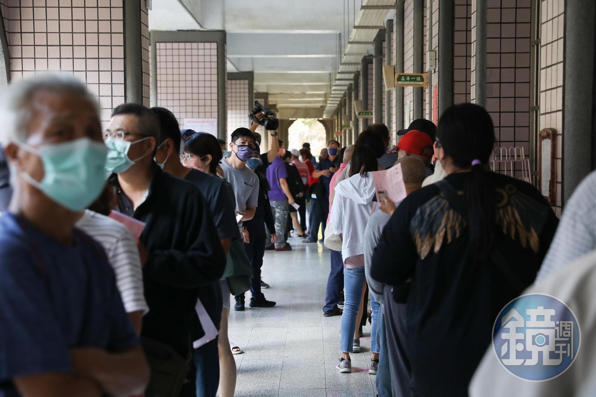 對於大選結果,呂秋遠感嘆「原來這條高速公路,是我們逆向,而不是別人。」