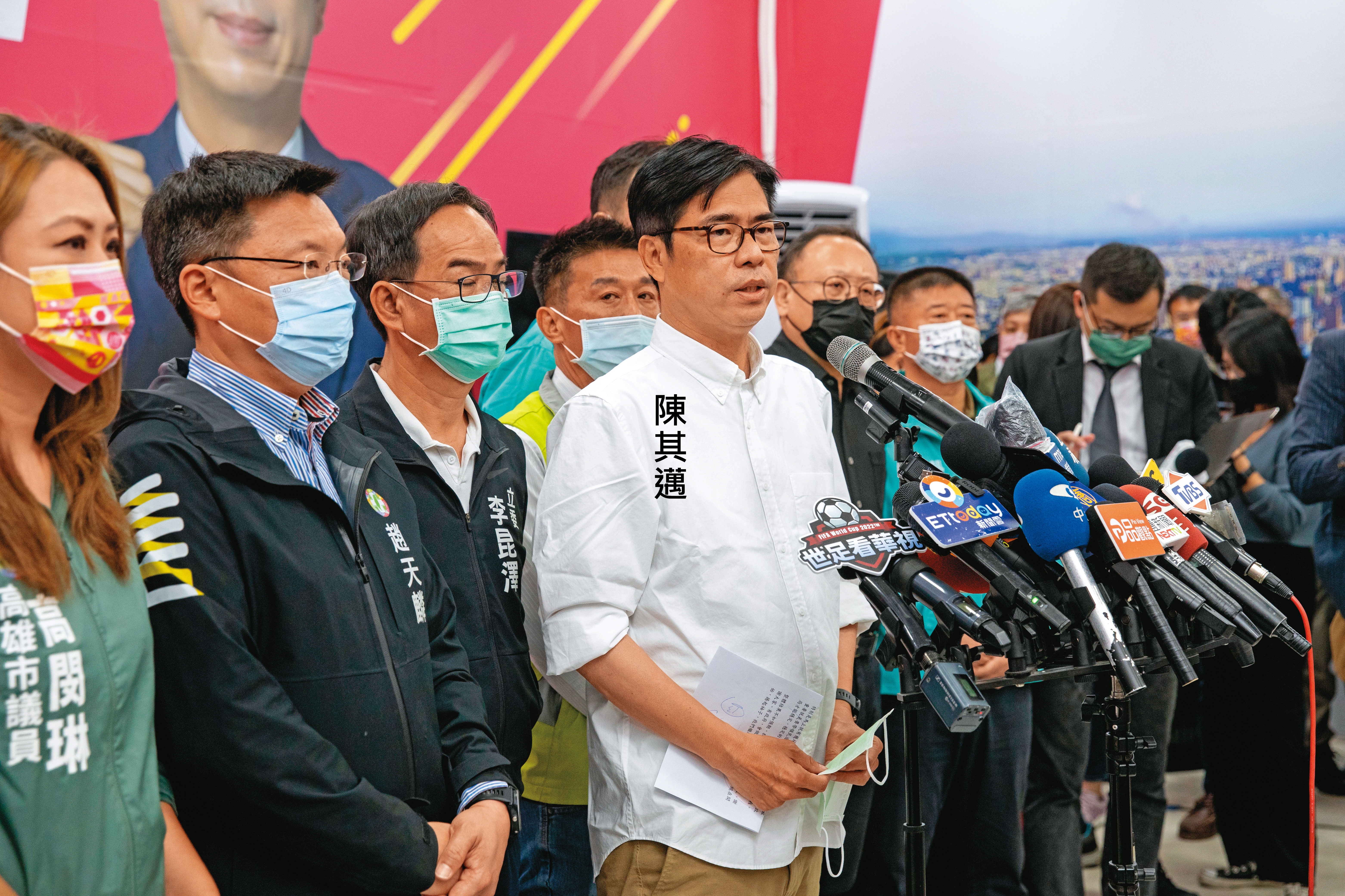 陳其邁衛冕執政躍升中生代領頭羊，更被推舉為代理主席主持黨魁補選。