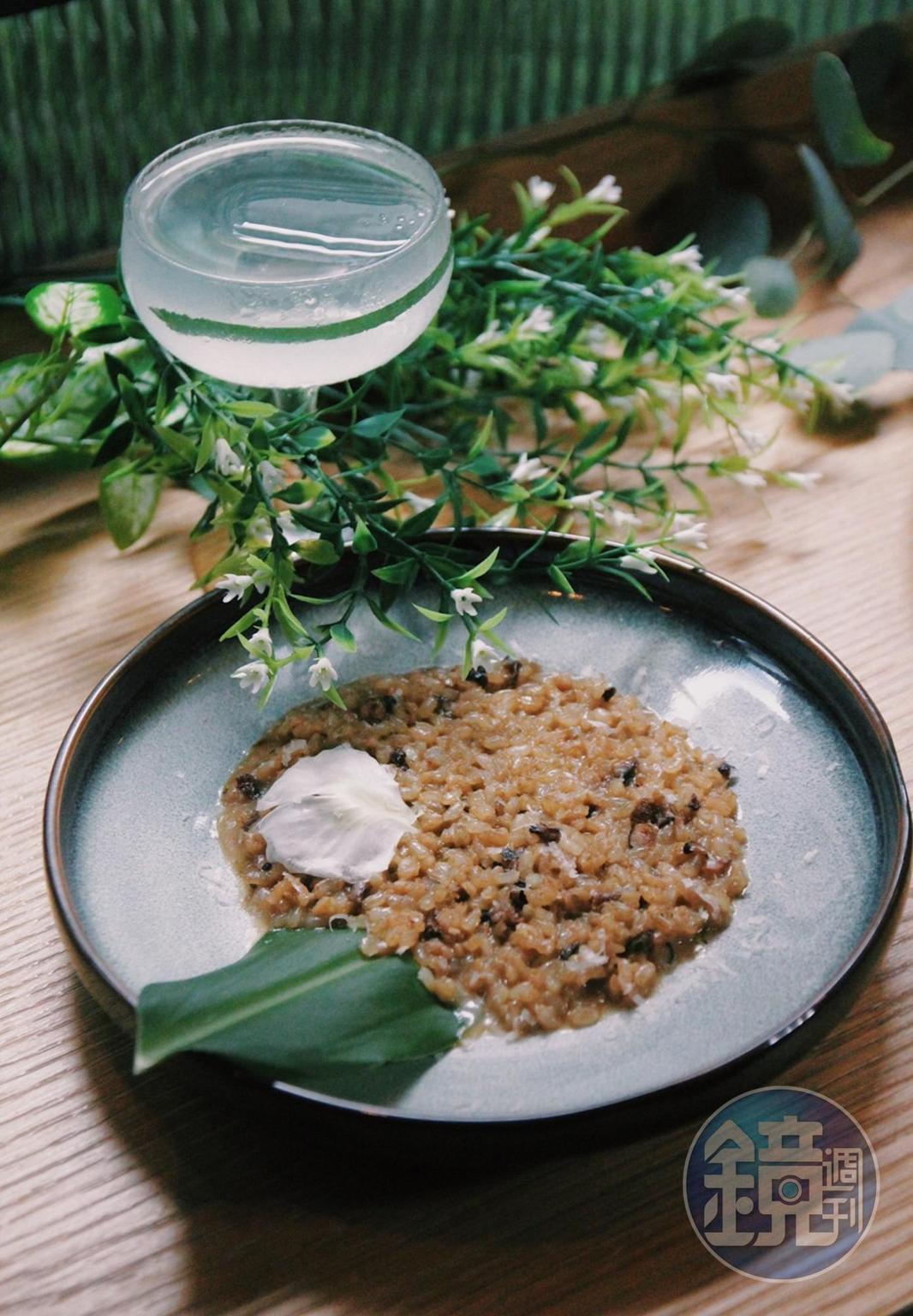 搭配酒款「紫蘇琴蕾」將台灣在地琴酒「Ginspiration No.3」交融新鮮紫蘇葉,細細品飲盡是高雅清新。