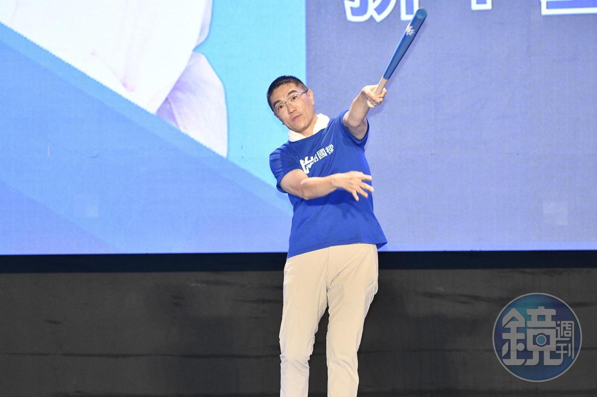 謝國樑除了喊出「做公益送5萬輛Gogoro」以外，也強調「做不到就不選連任」。（本刊資料照）