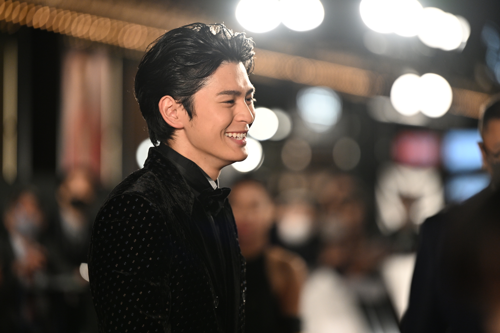 真榮田鄉敦現身東京國際影展紅毯時,立刻成為鎂光燈焦點。(東京國際影展提供)