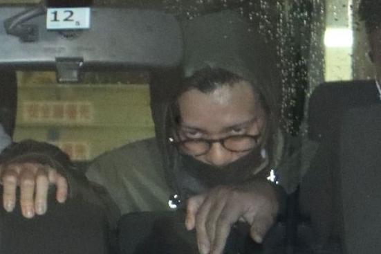 1年內3度沾毒,屢屢被捕,田中聖再因恐嚇罪進警局。(翻攝《京都新聞》)
