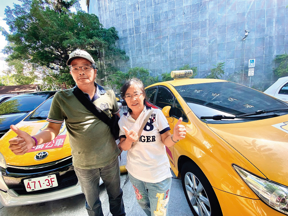 今年9月市府舉辦幸福巴士2.0捐贈儀式，由盧市長代表感謝企業贊助，共同提升幸福巴士量能。