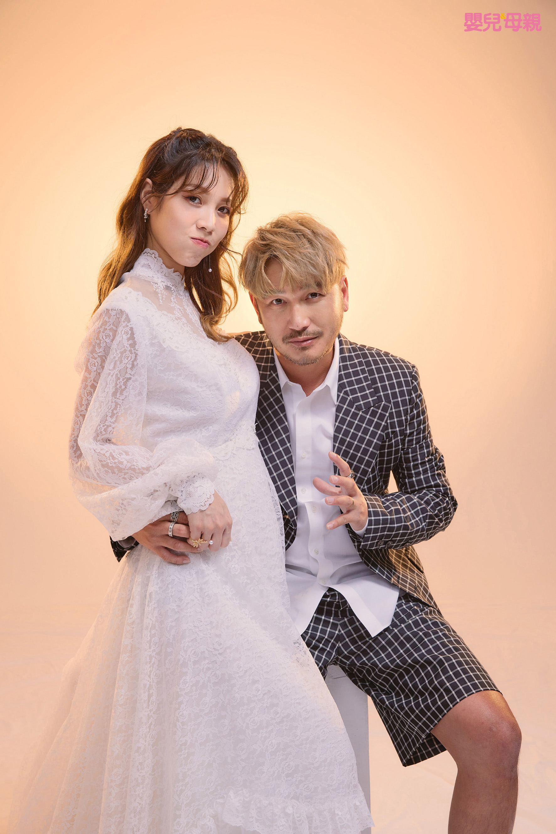 小倆口難得一起同框受訪，拍攝時Rita六個月身孕。（《嬰兒與母親》提供）