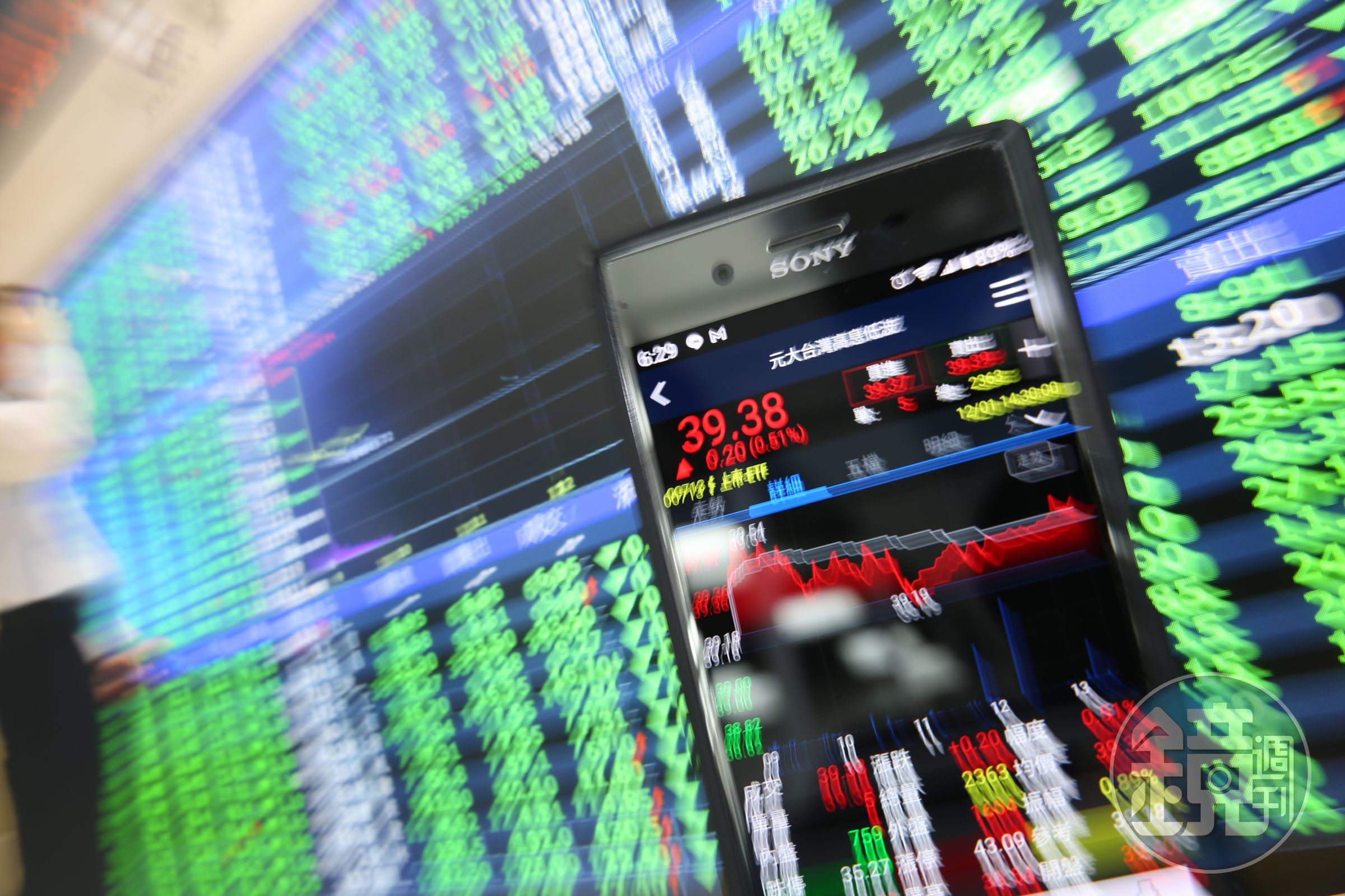 長年殖利率5%以上的ETF有0056及00713，其中00713的資本利得也很迷人。