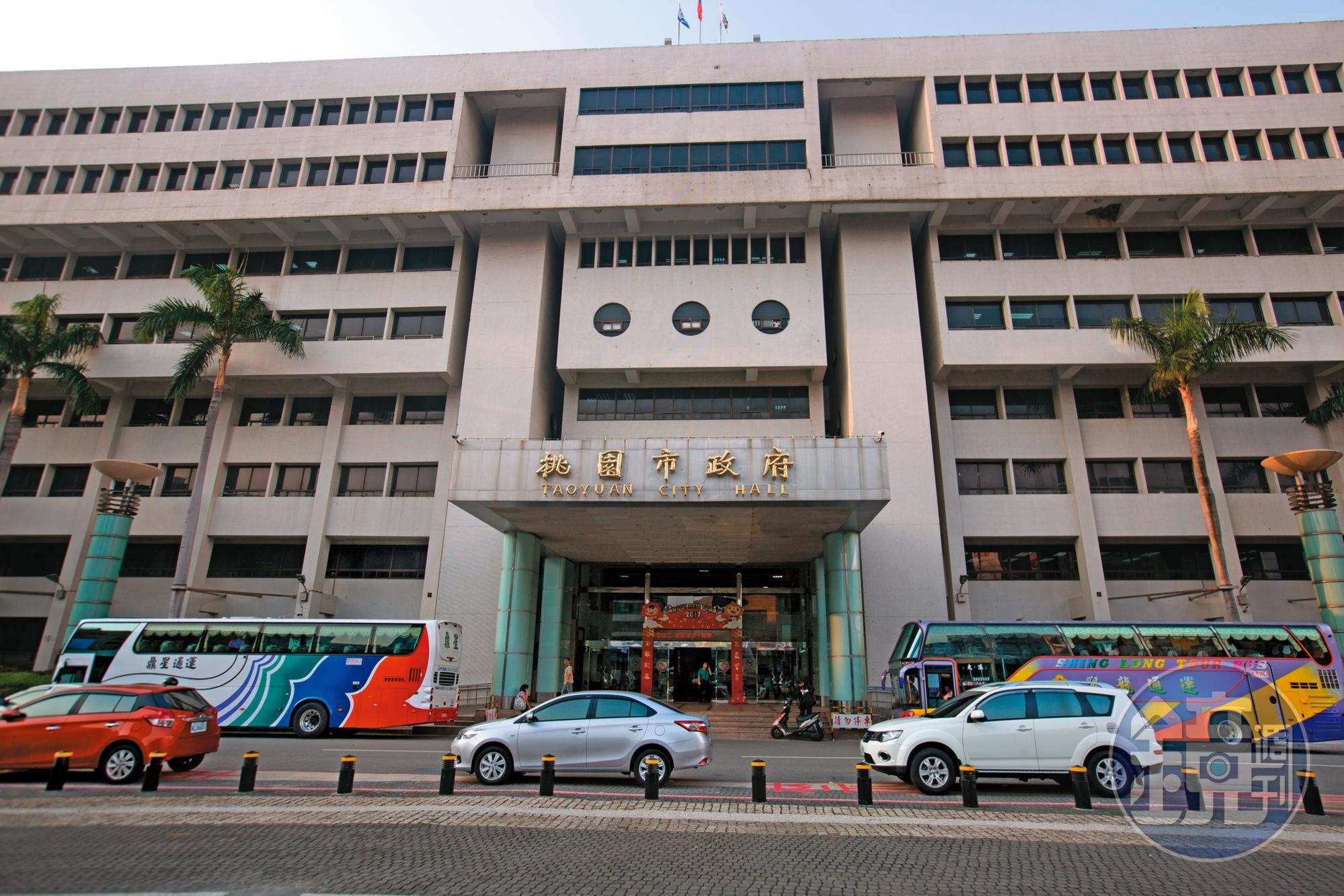 A先生認為，桃園市府相關單位重複且不專業的提問，對女兒都是二度傷害。