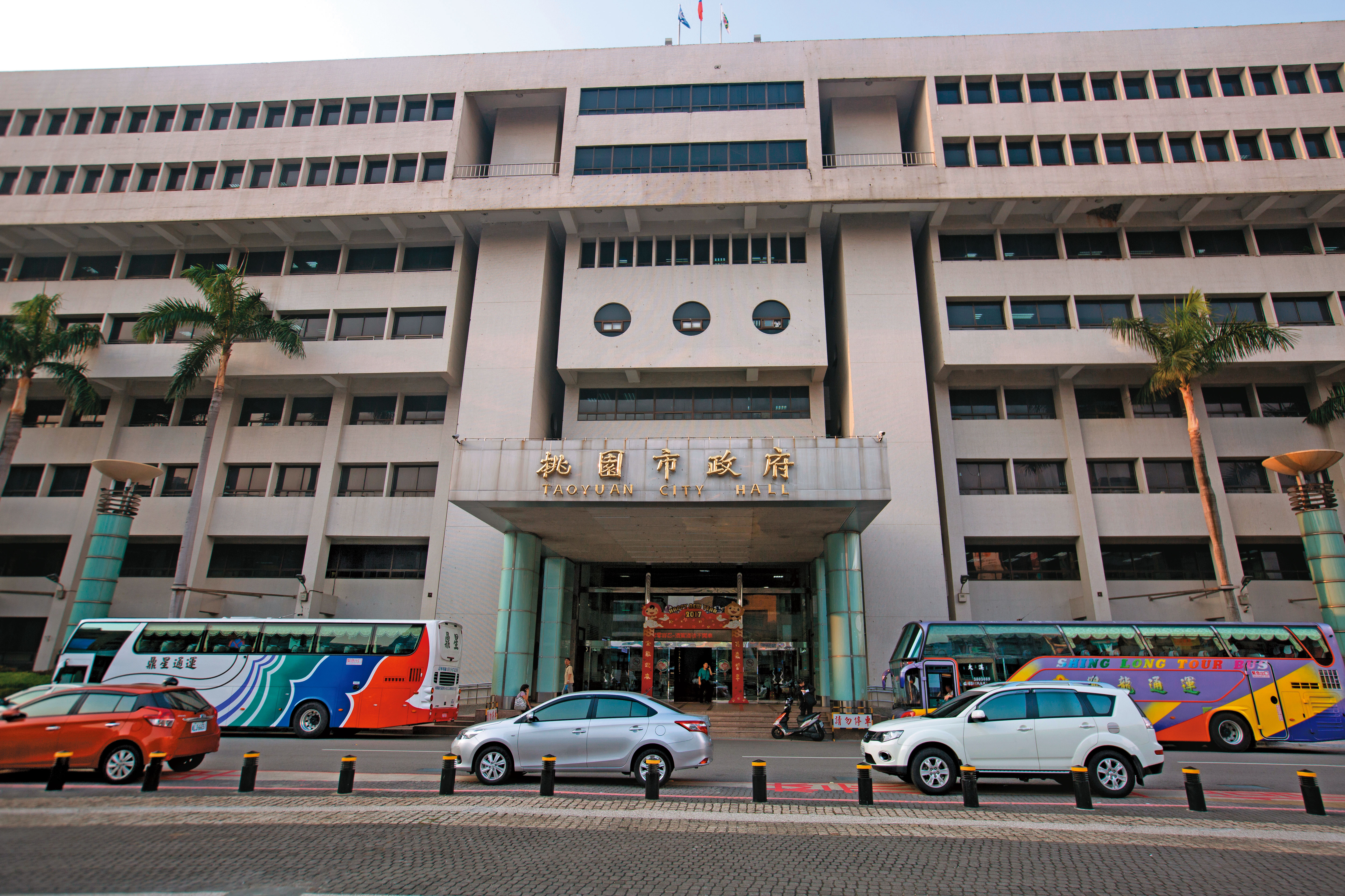 A先生認為,桃園市府相關單位重複且不專業的提問,對女兒都是二度傷害。