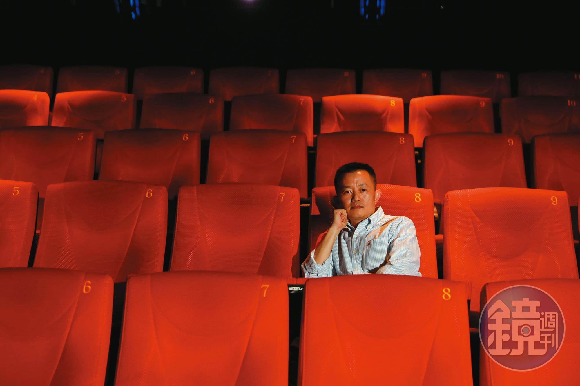 電影是夢，帶盧盈良逃離現實，也逼近現實。他說《神人之家》帶他去了世界各地的影展，但最重要的，還是帶他回家。