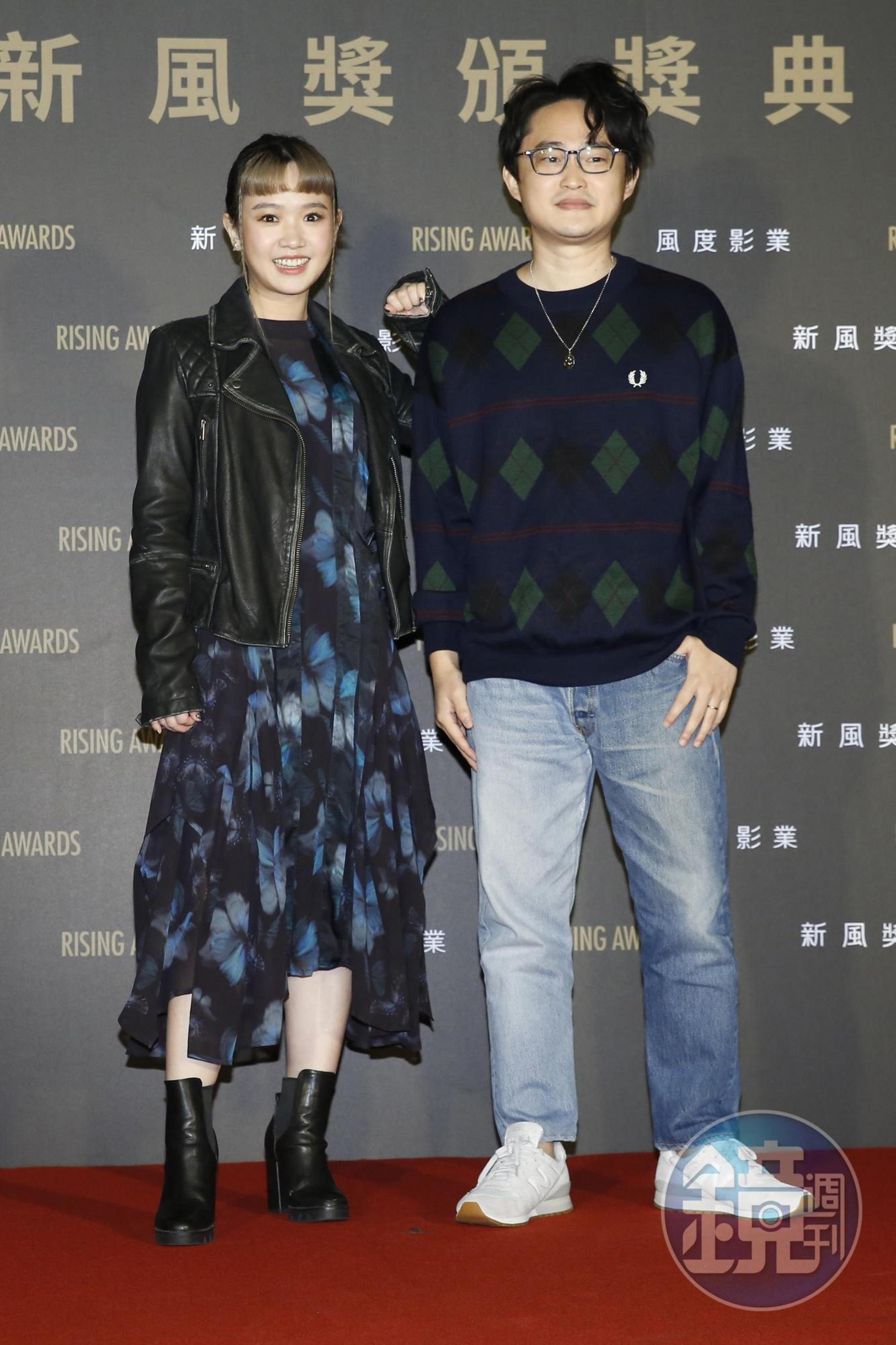 嚴振欽、嚴正嵐兄妹檔難得台前合體，兩人合頒「最佳編劇獎」、「最佳視覺效果獎」。