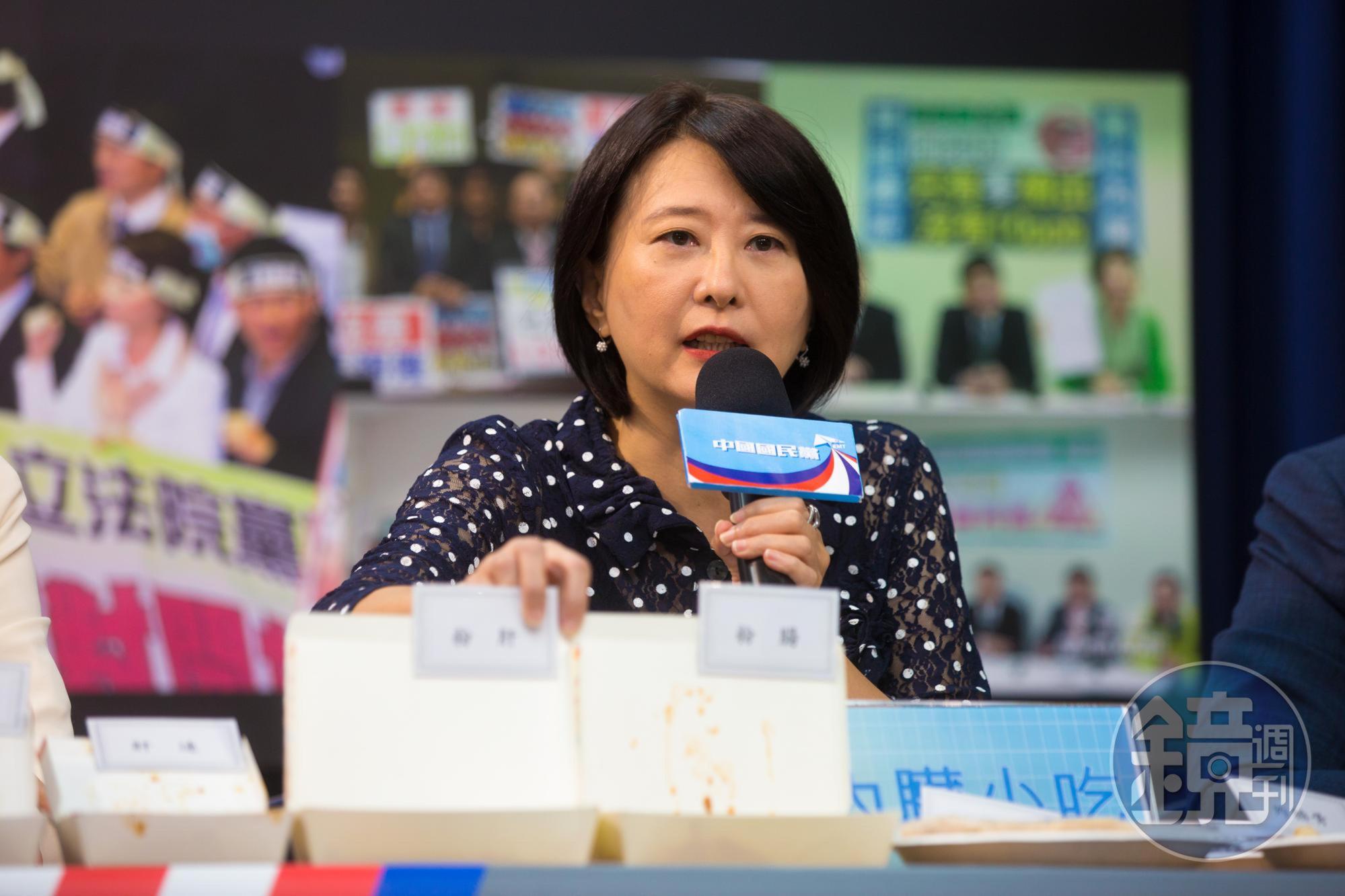 王鴻薇（圖）狂批綠營黑道問題，卻被翻出自家副議長也有黑道背景。（本刊資料照）