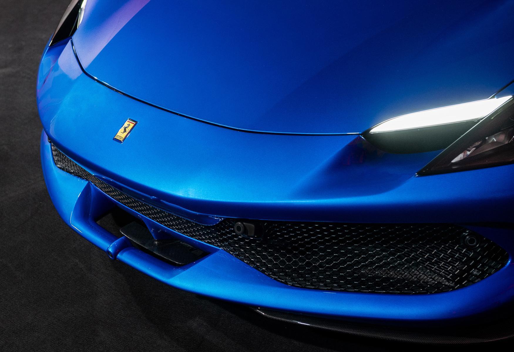Ferrari 296 GTS旨在將Ferrari 296 GTB簡潔精緻的線條感以更加鮮明的方式呈現出來。