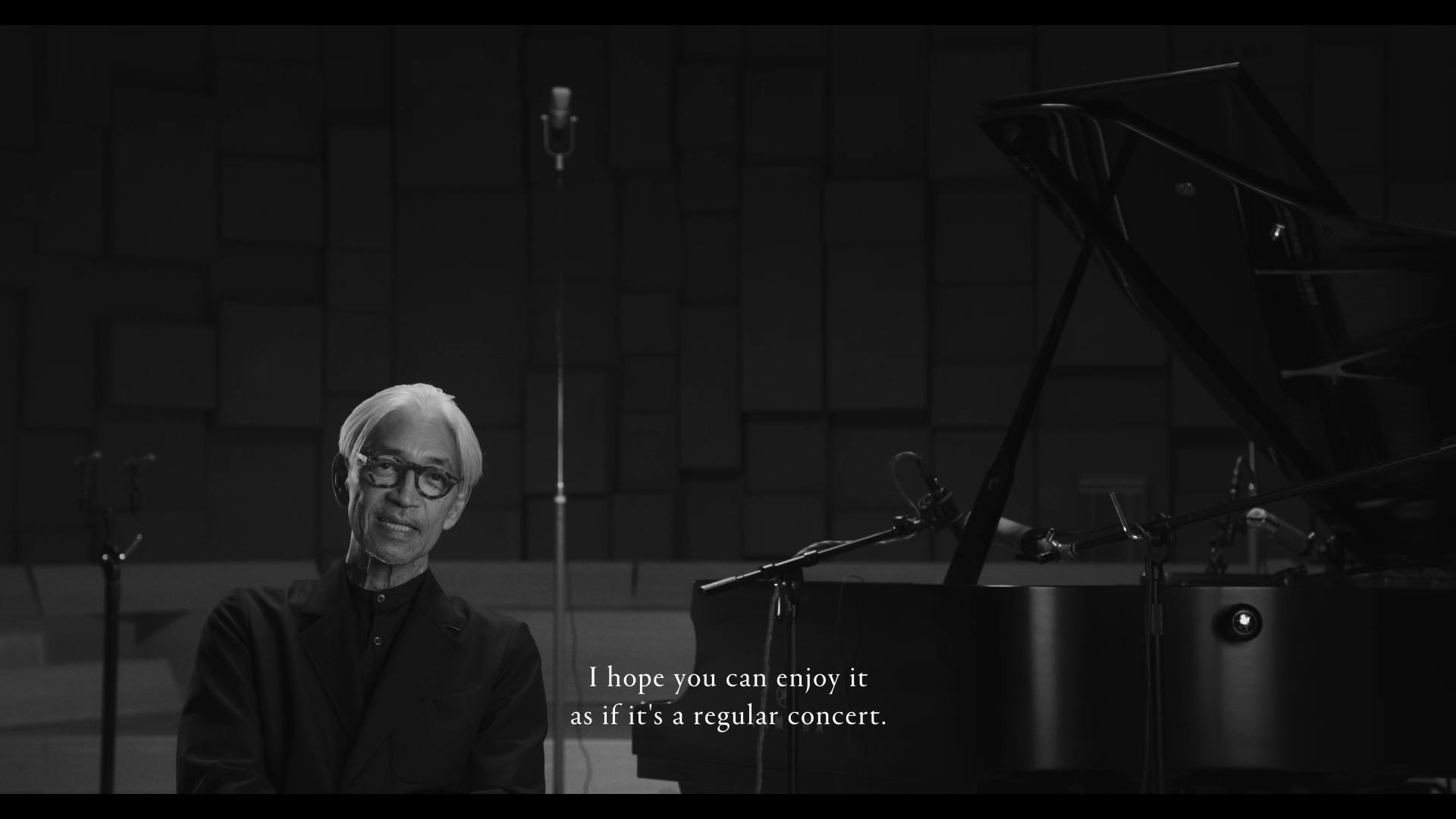坂本龍一表示罹癌後體力無法撐完整場演奏會,只能一首一首在錄音室進行。(avex Taiwan提供)