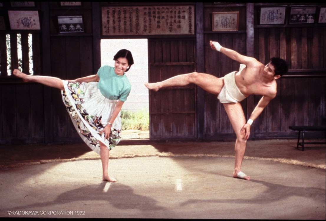 清水美砂(左)當年在電影版中飾演相撲社經理,30年後也回歸日劇版。(翻攝自金馬影展官網)