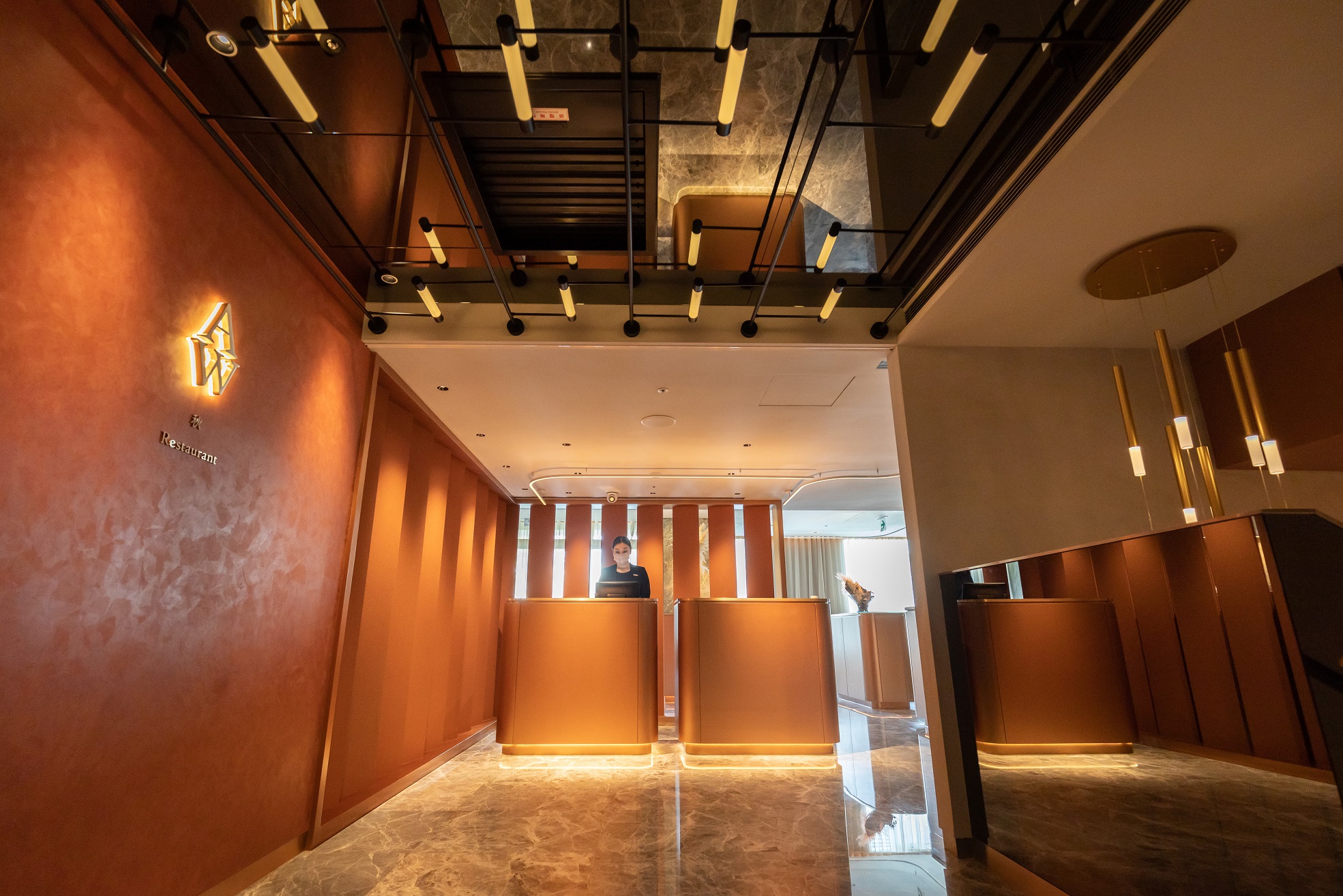 「AW Restaurant・秋」由雙主廚掌舵，呈現以正統法餐結合創新的摩登新派法菜。
