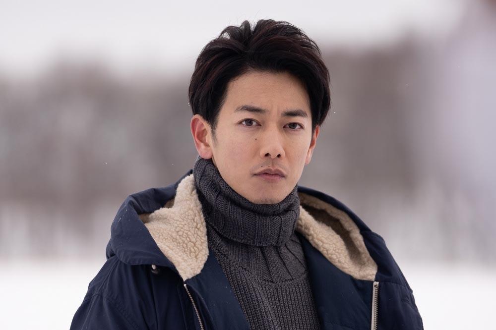 日本人氣搞笑藝人組合「南海甜心」成員山崎靜代宣布婚訊,意外讓佐藤健上推特熱搜。(Netflix提供)