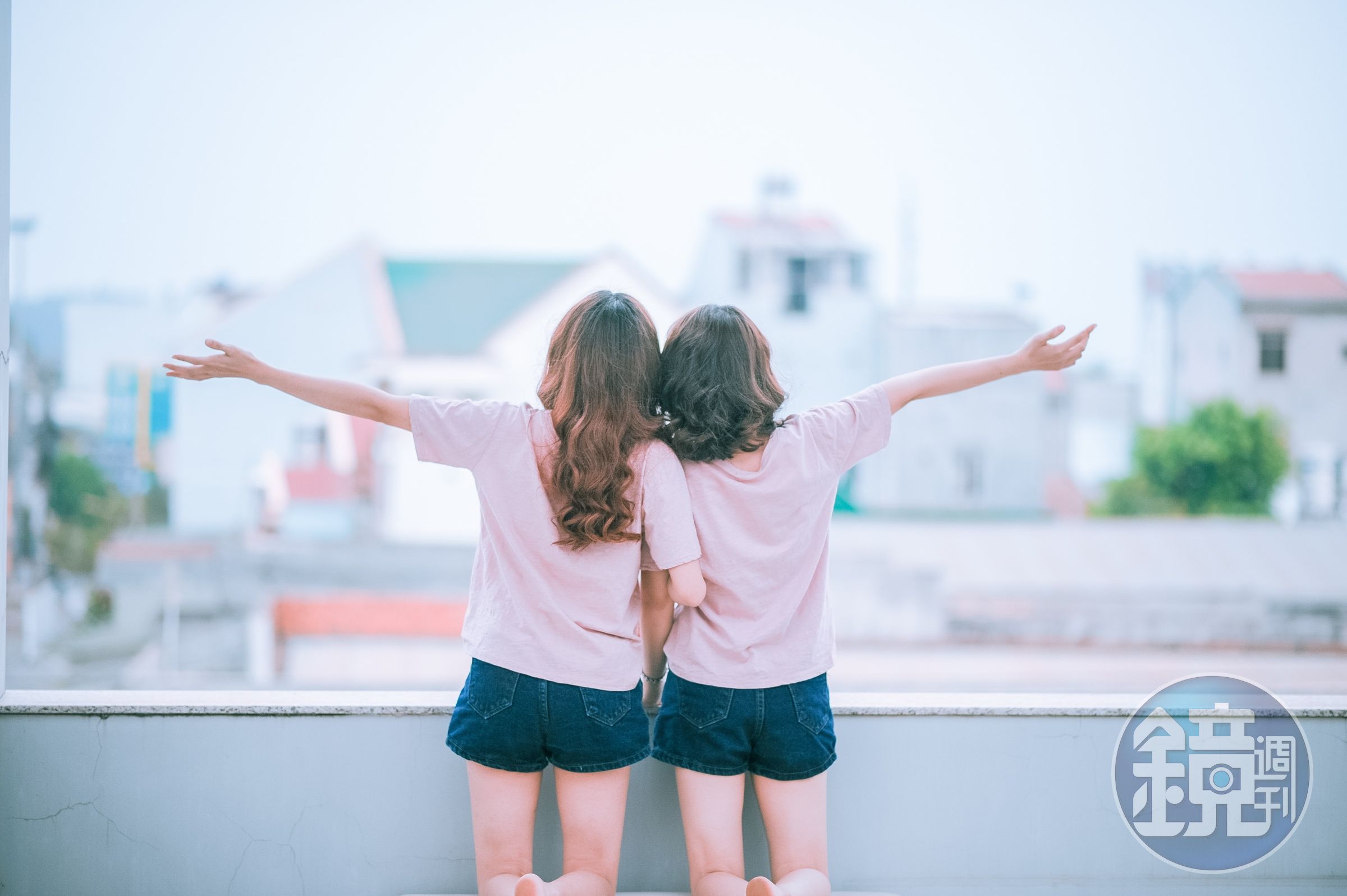 男子拜訪女友家人，卻發現女友妹妹超正。（示意圖，翻攝pexels）