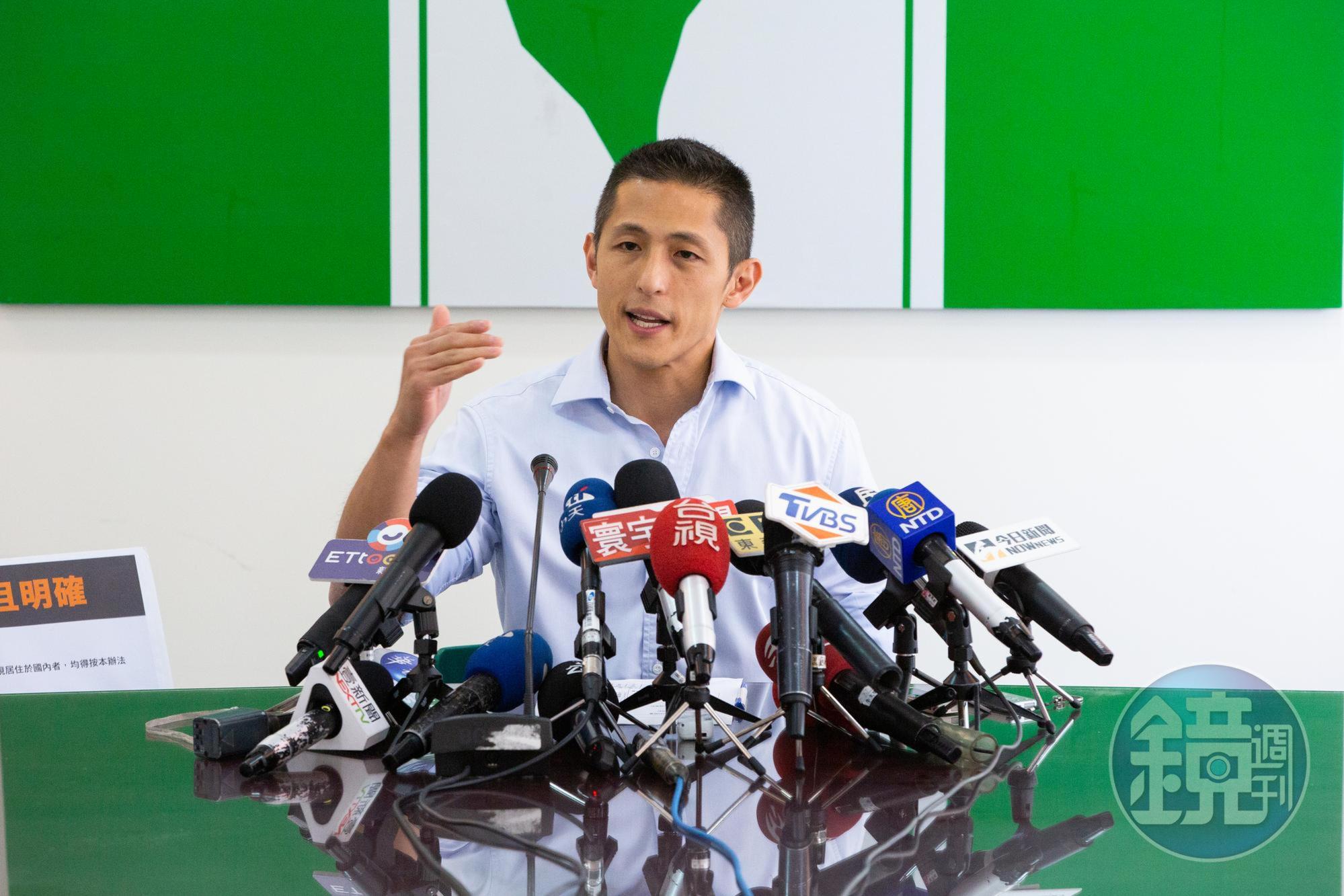 民進黨立委補選參選人吳怡農自參選來2度嗆記者,掀起關注。(資料照)