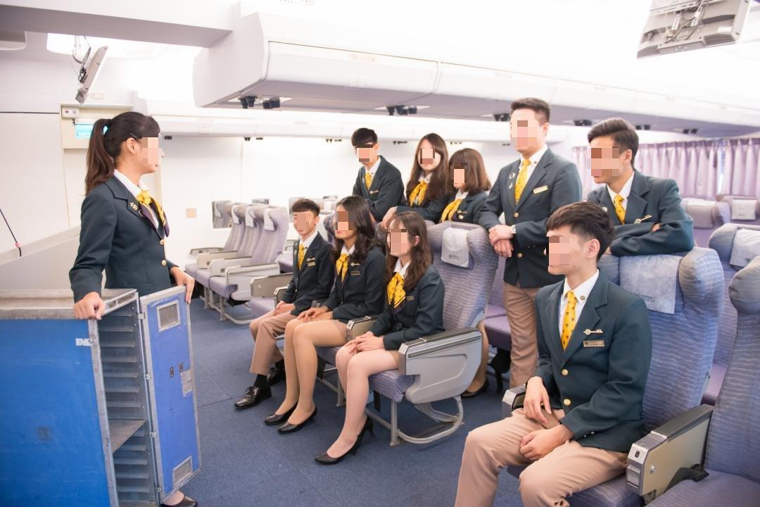 高餐大師生指控,學校委託消合社採購制服,整個標案卻不透明。(翻攝技訊網2023)