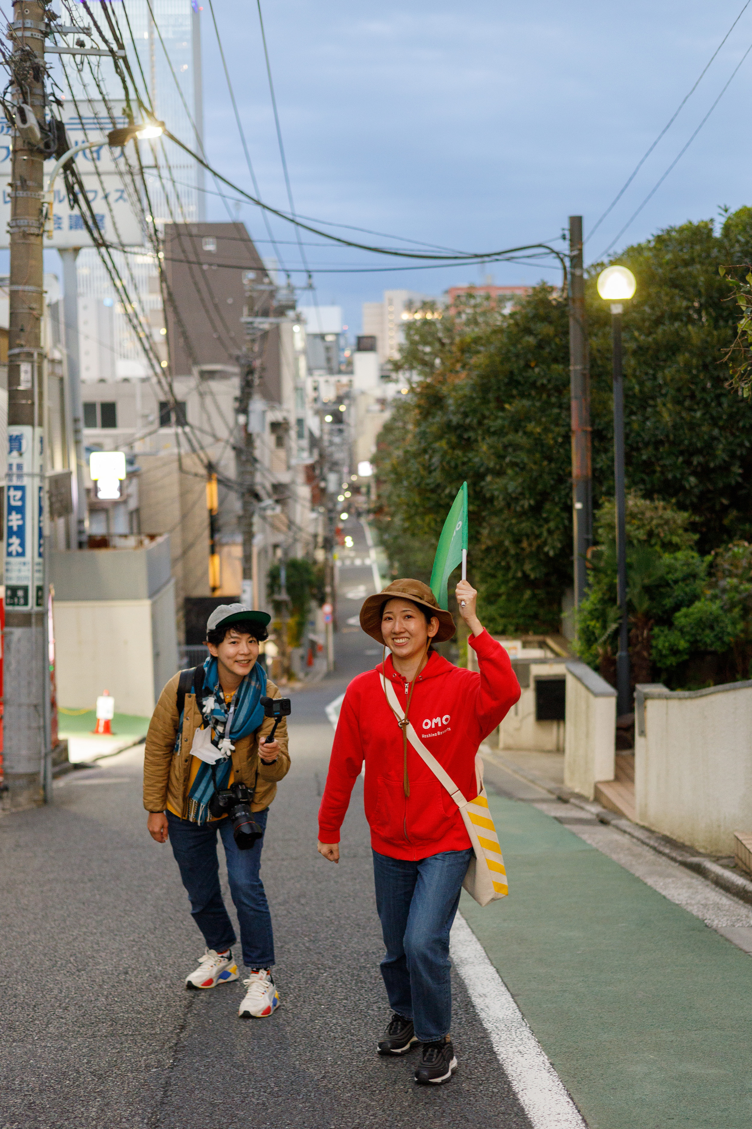 有別於一般城市酒店，OMO3東京赤坂提供住客免費的赤坂散步行程，讓遊客可以輕鬆地跟著周邊嚮導，認識赤坂的歷史文化。