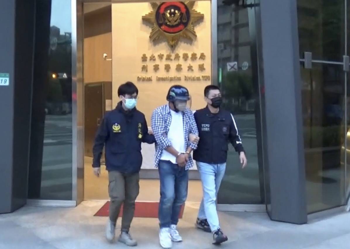北市刑大查獲幫派份子賣毒。(翻攝畫面)