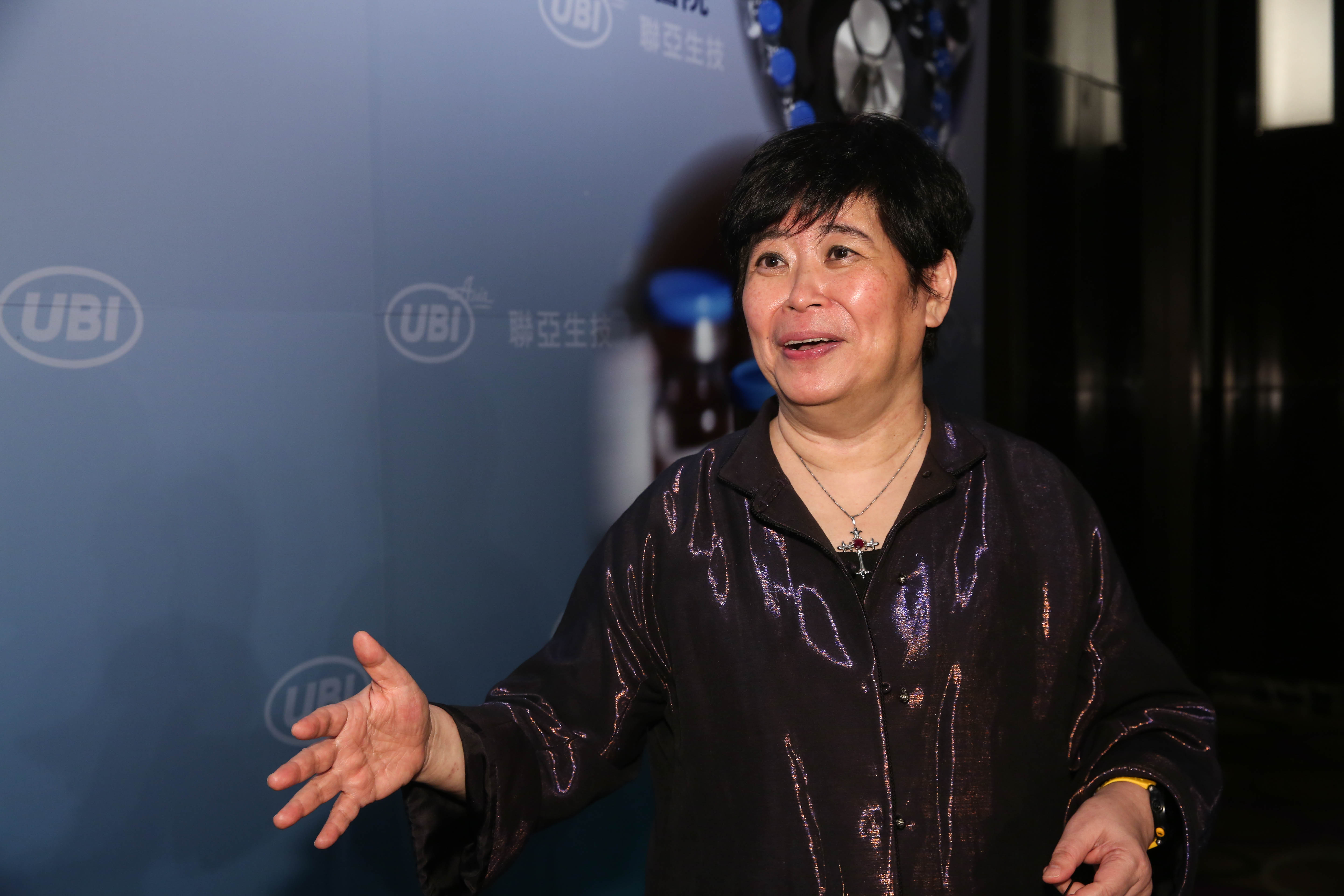 王長怡與女兒理念不合，因此決定改組公司董事會。