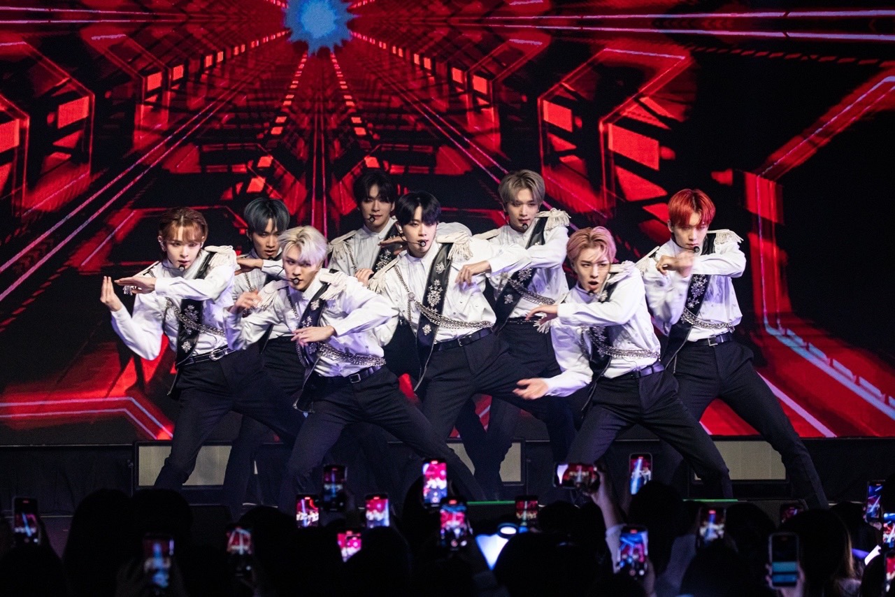 韓國男團EPEX首度來台就挑戰一日兩場演出，展現青春無敵的好體力。（ON INN ASIA提供）