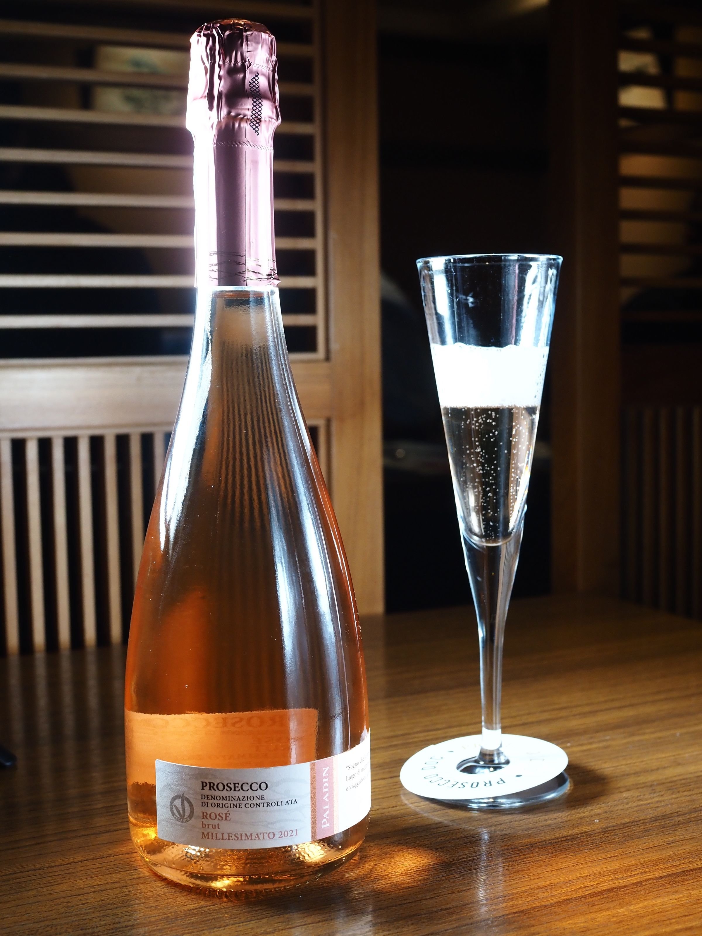 PALADIN的「Prosecco Doc Rosé Brut Millesimato」帶莓果和草本氣息，最適合配魚料理或起司。