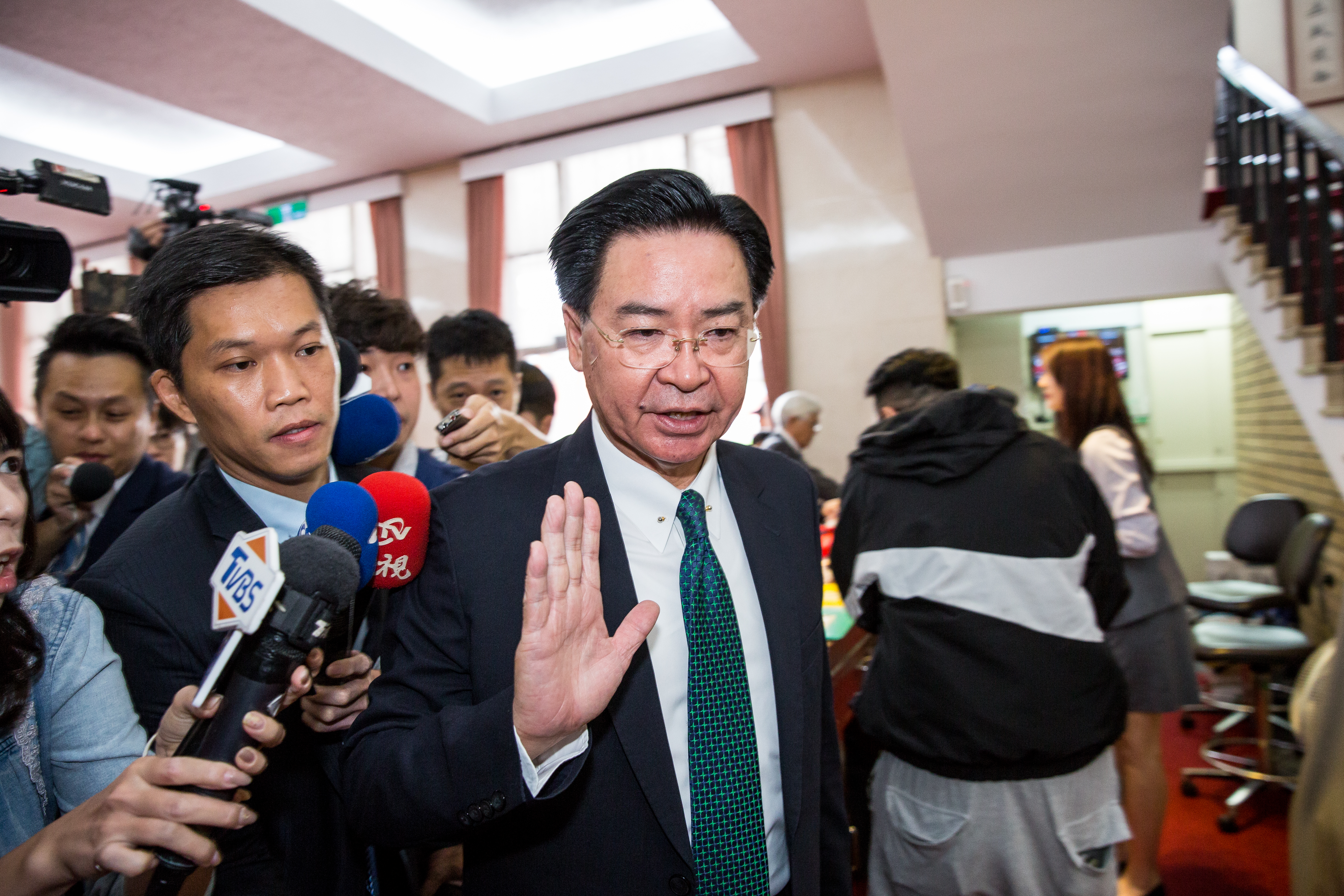 外交部長吳釗燮接受英國《衛報》專訪，認為中國未來會找另一個藉口來攻擊台灣。（本刊資料照）