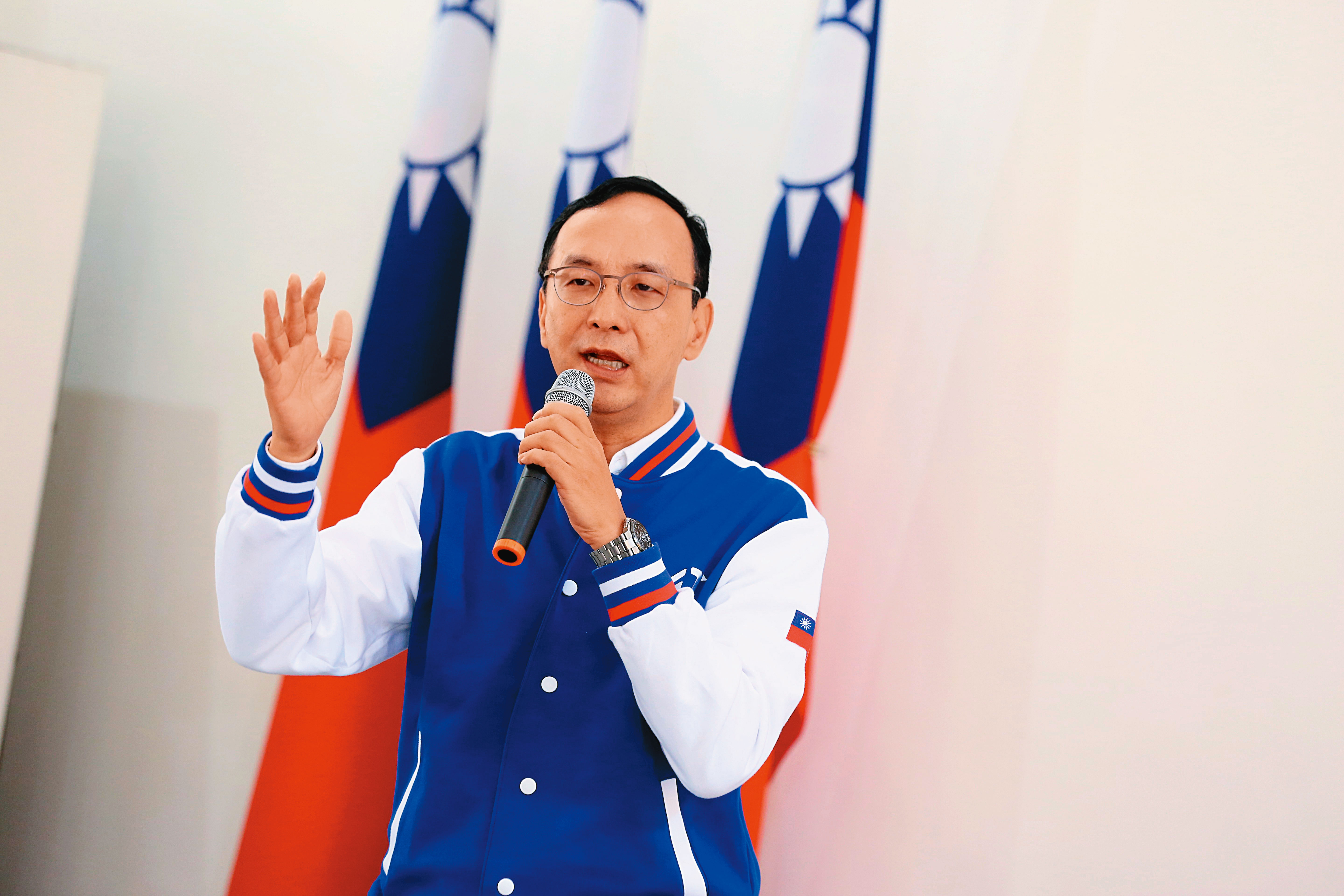 九合一選舉落幕，原提出「非綠陣營」的朱立倫，隨著藍營大勝，黨內藍白合聲浪降低。